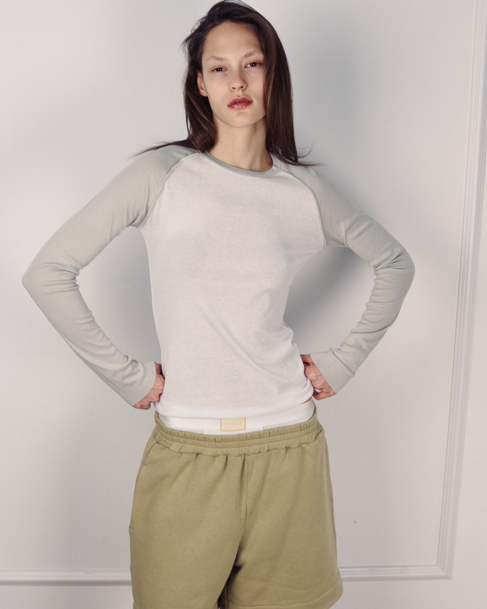 LIONA TEE WHITE & STONE