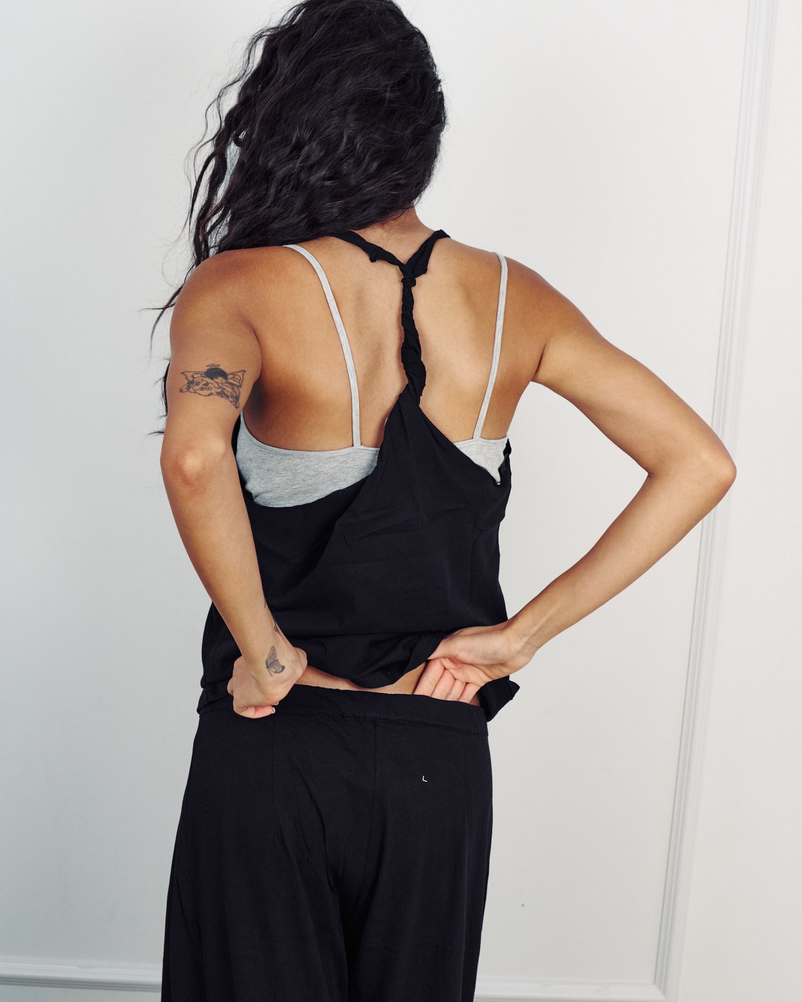 ELENORE EASY BLACK TANK