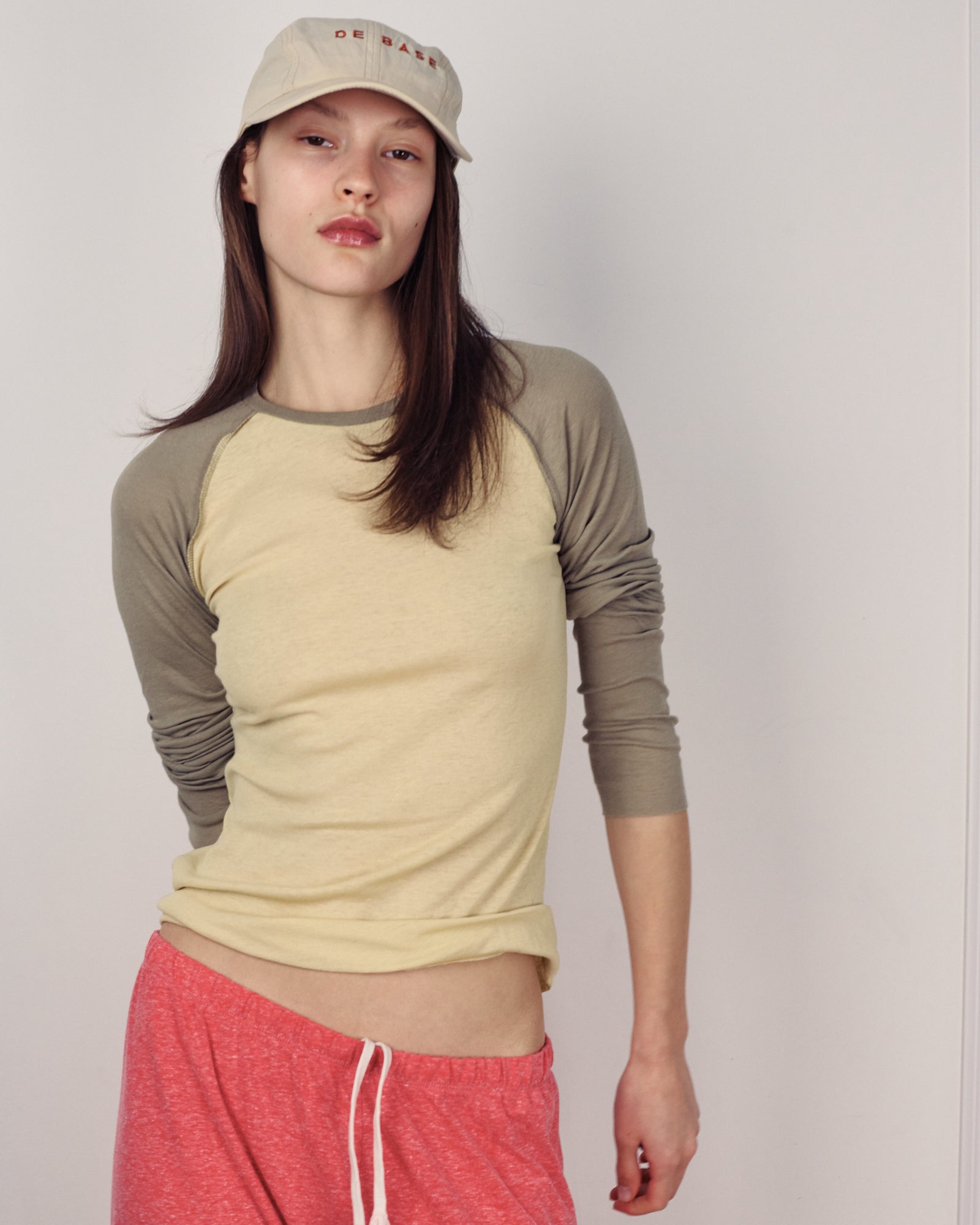 LIONA TEE BUTTER & TAUPE