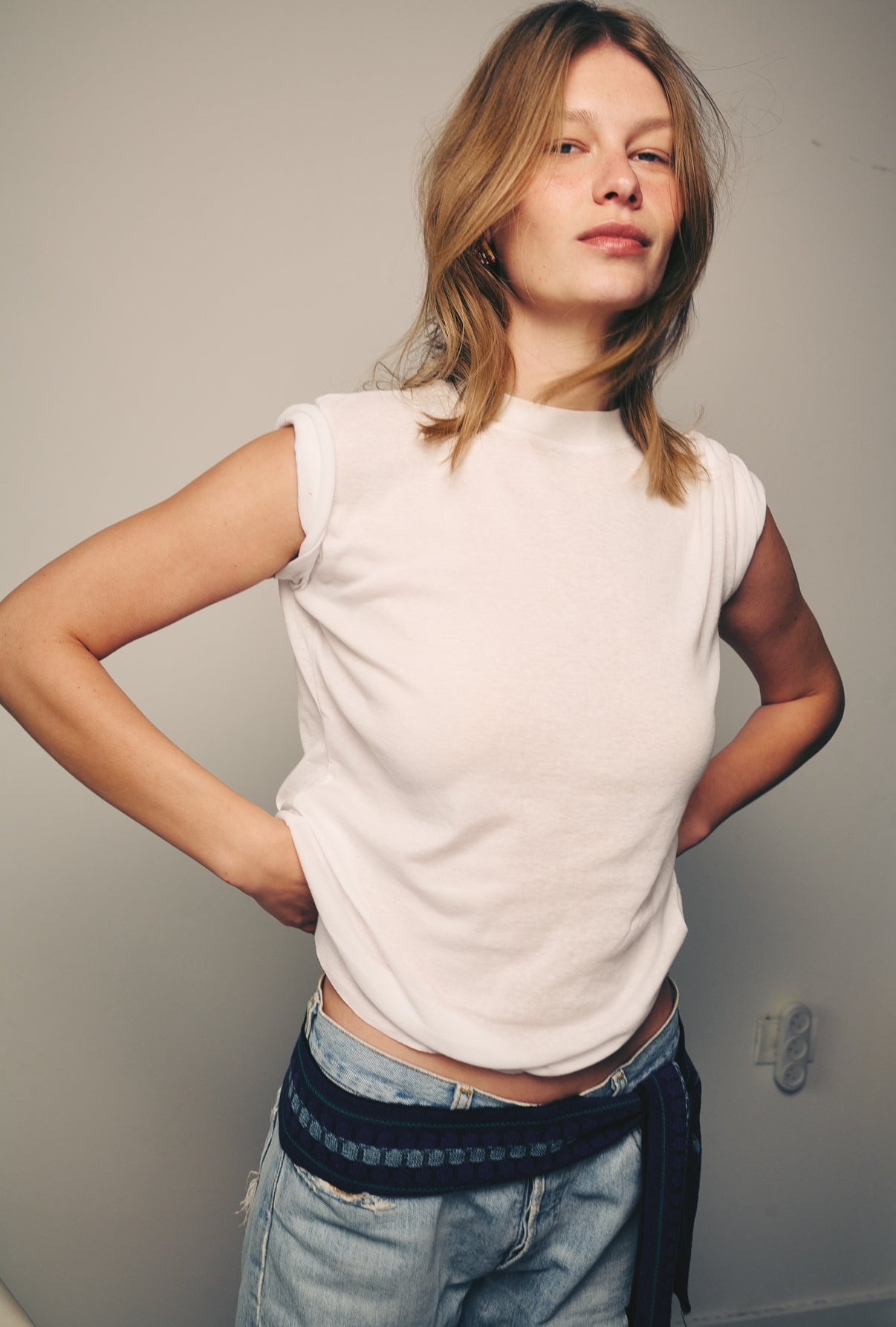 JULIE TEE WHITE