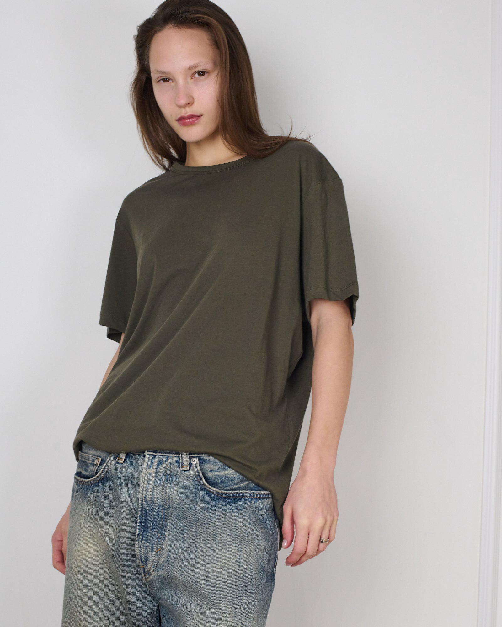 BEN UNISEX TEE OLIVE