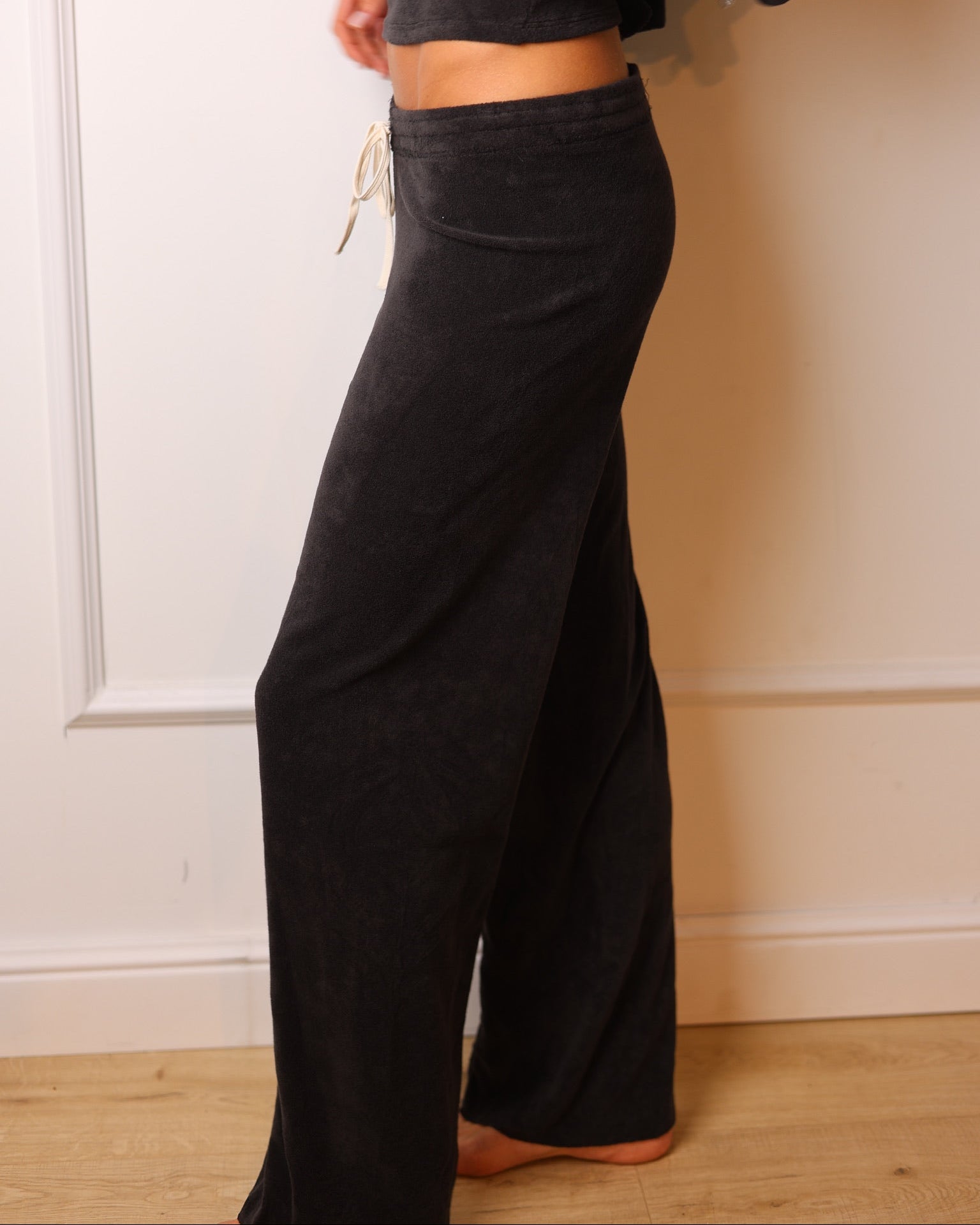 LEA PANTS EASY BLACK