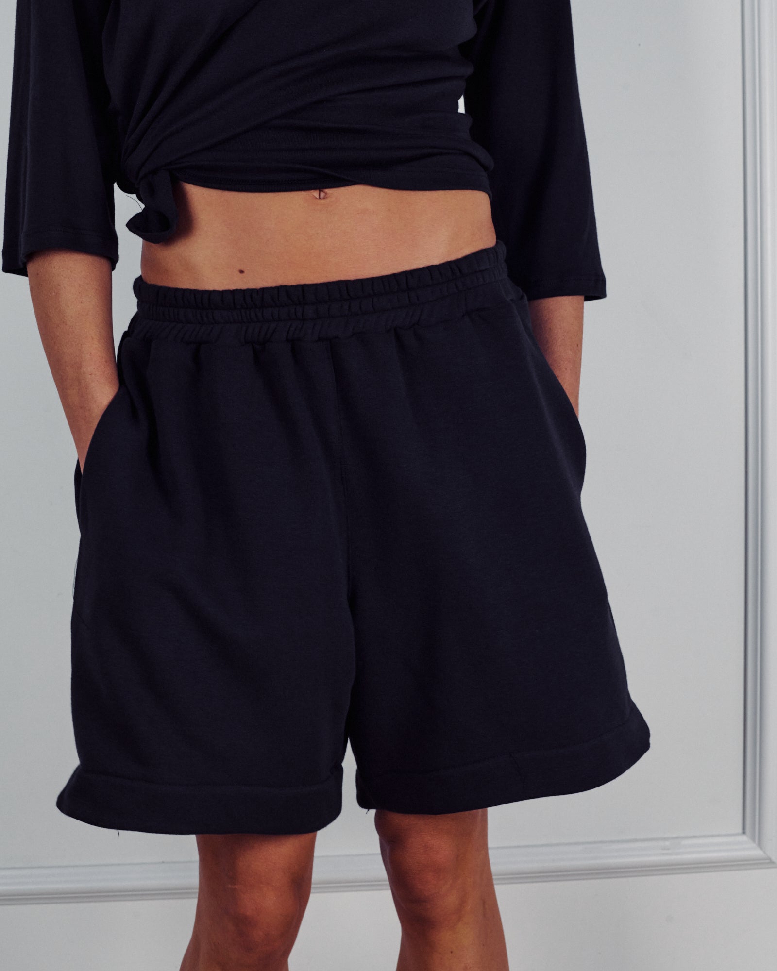 DARLI BERMUDA EASY BLACK