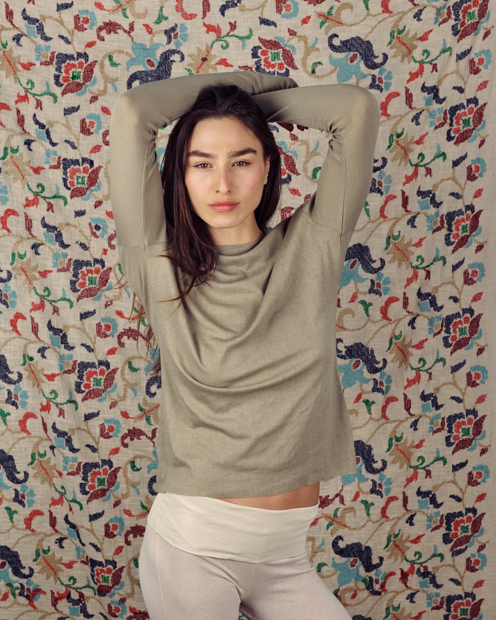 MILA TEE TAUPE