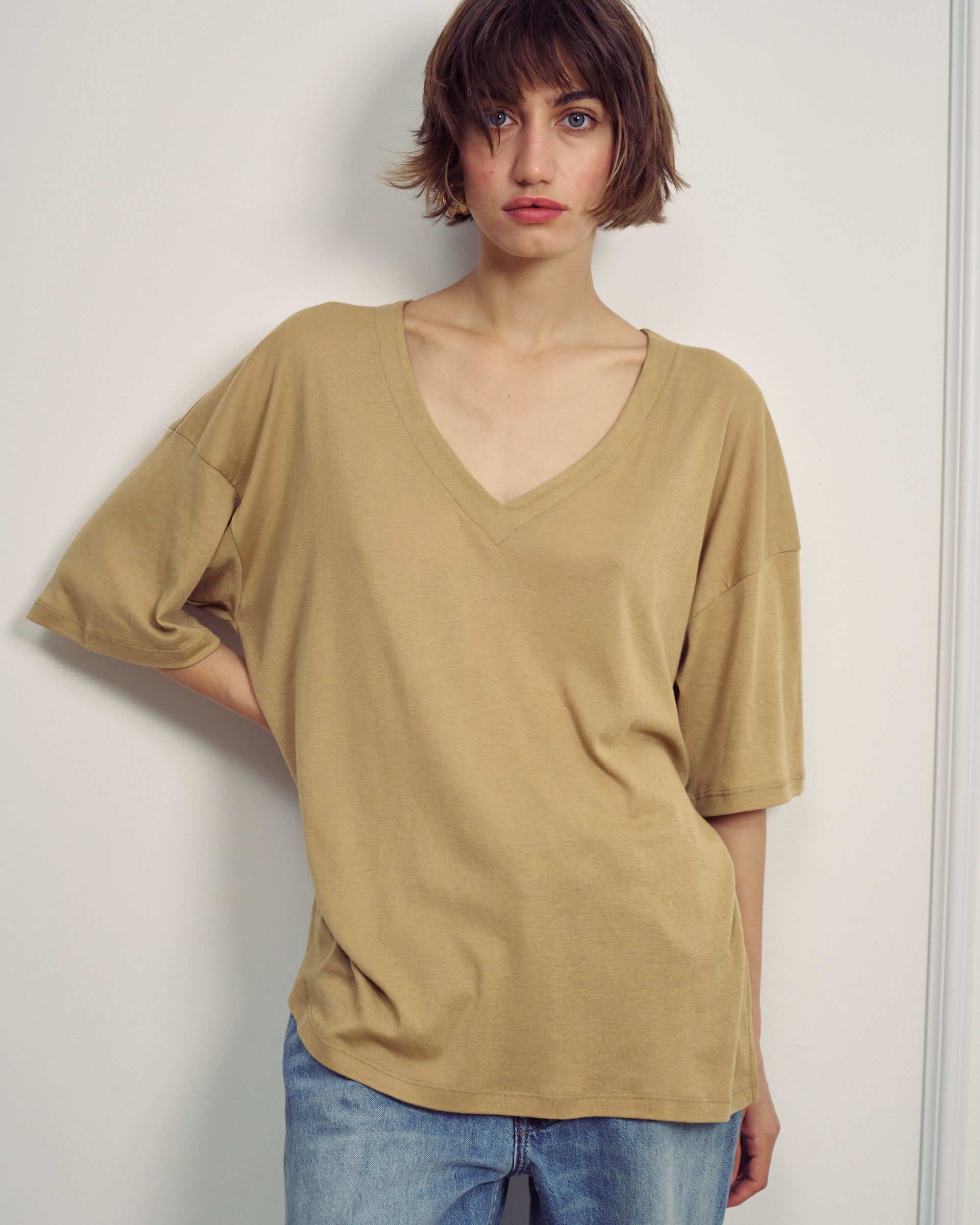 VIVIE BAMBOO V NECK