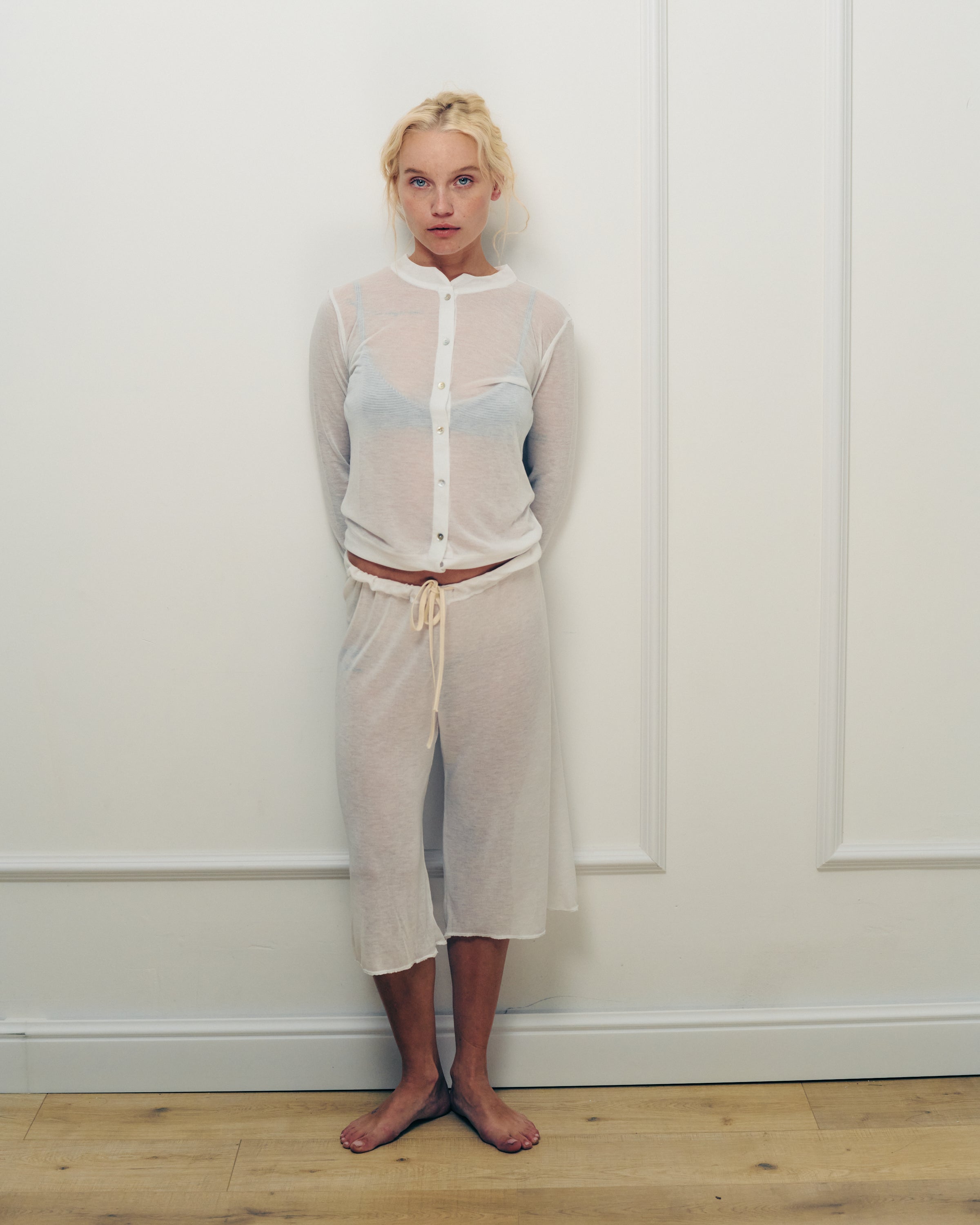 CLAIR WHITE CARDIGAN