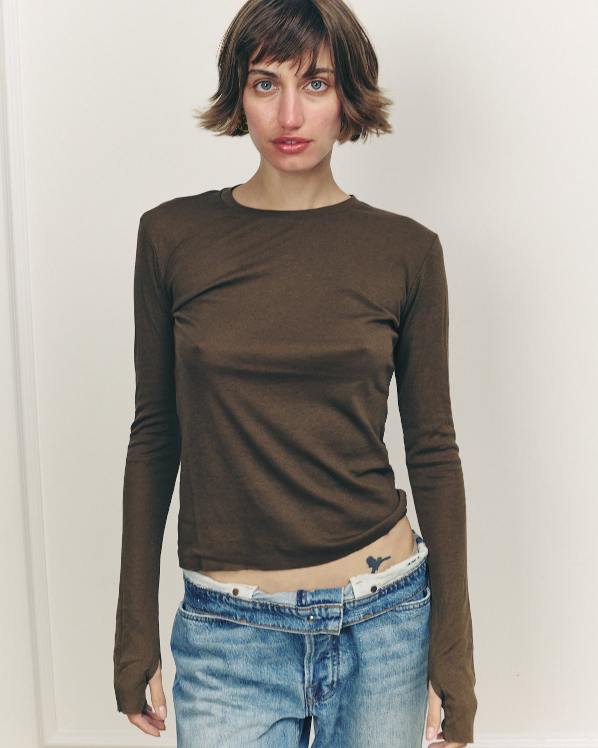 DANIELLA TEE SMOKY BROWN