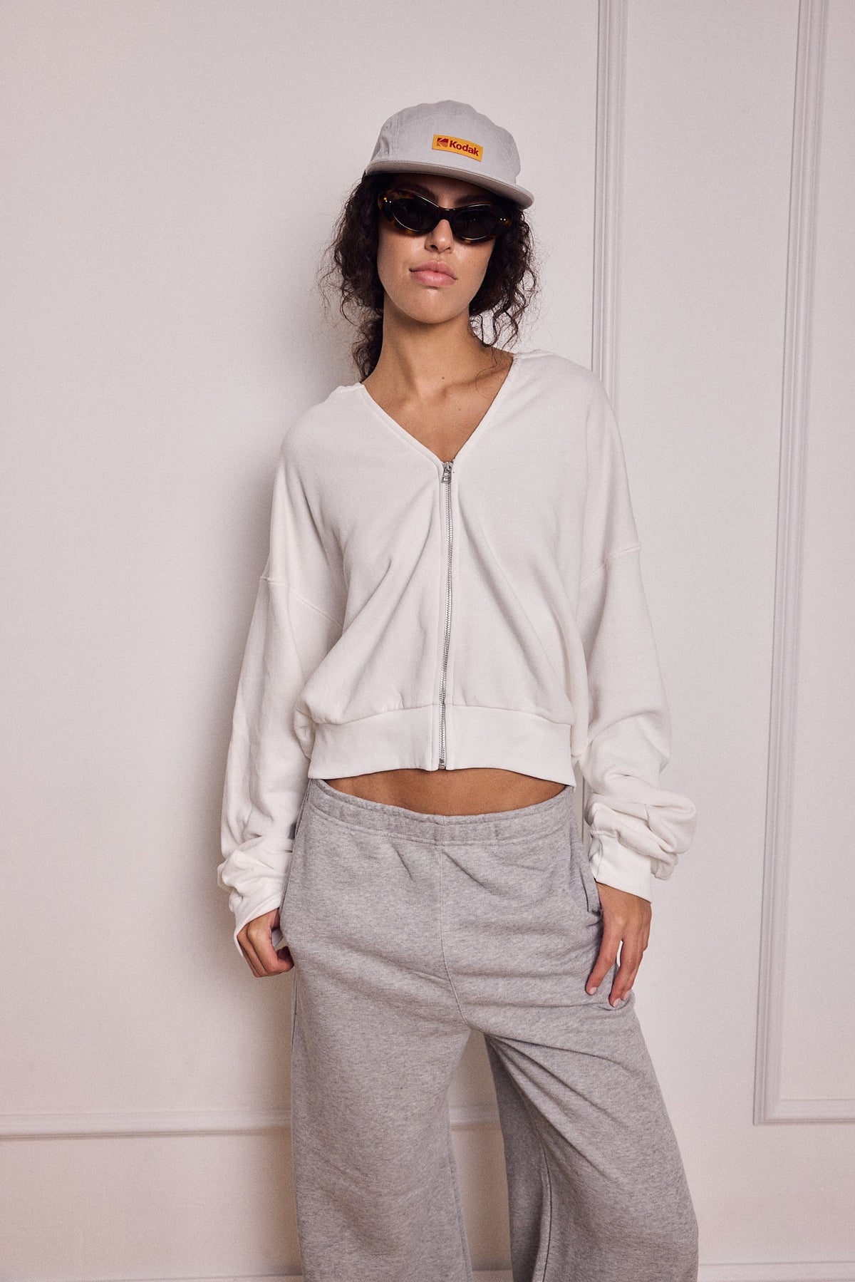 MIKEY ZIP HOODIE WHITE