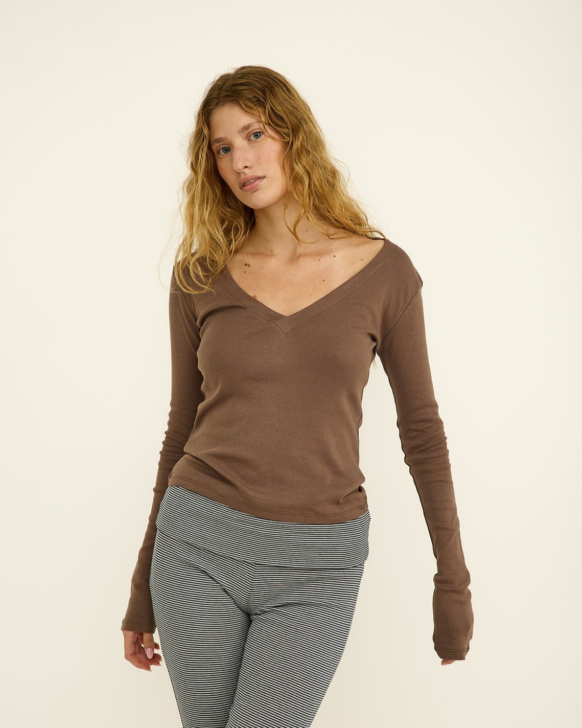 SIMONE SMOKY BROWN TEE