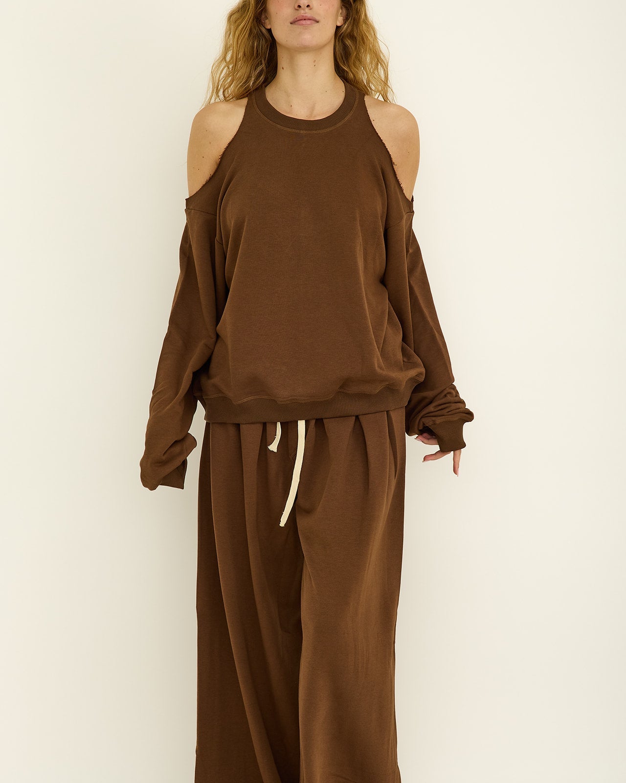 JENISE SMOKY BROWN SWEATSHIRT