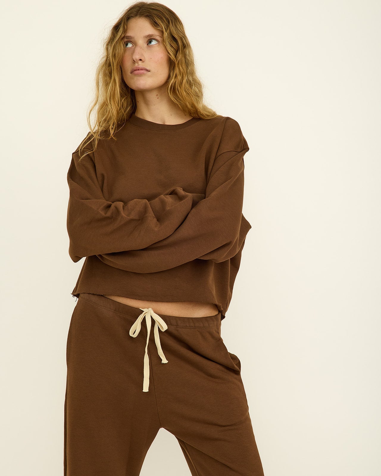 KARIN SMOKY BROWN SWEATSHIRT