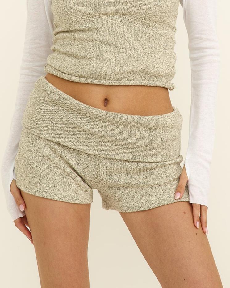 BETINA CREAMY OLIVE SHORT