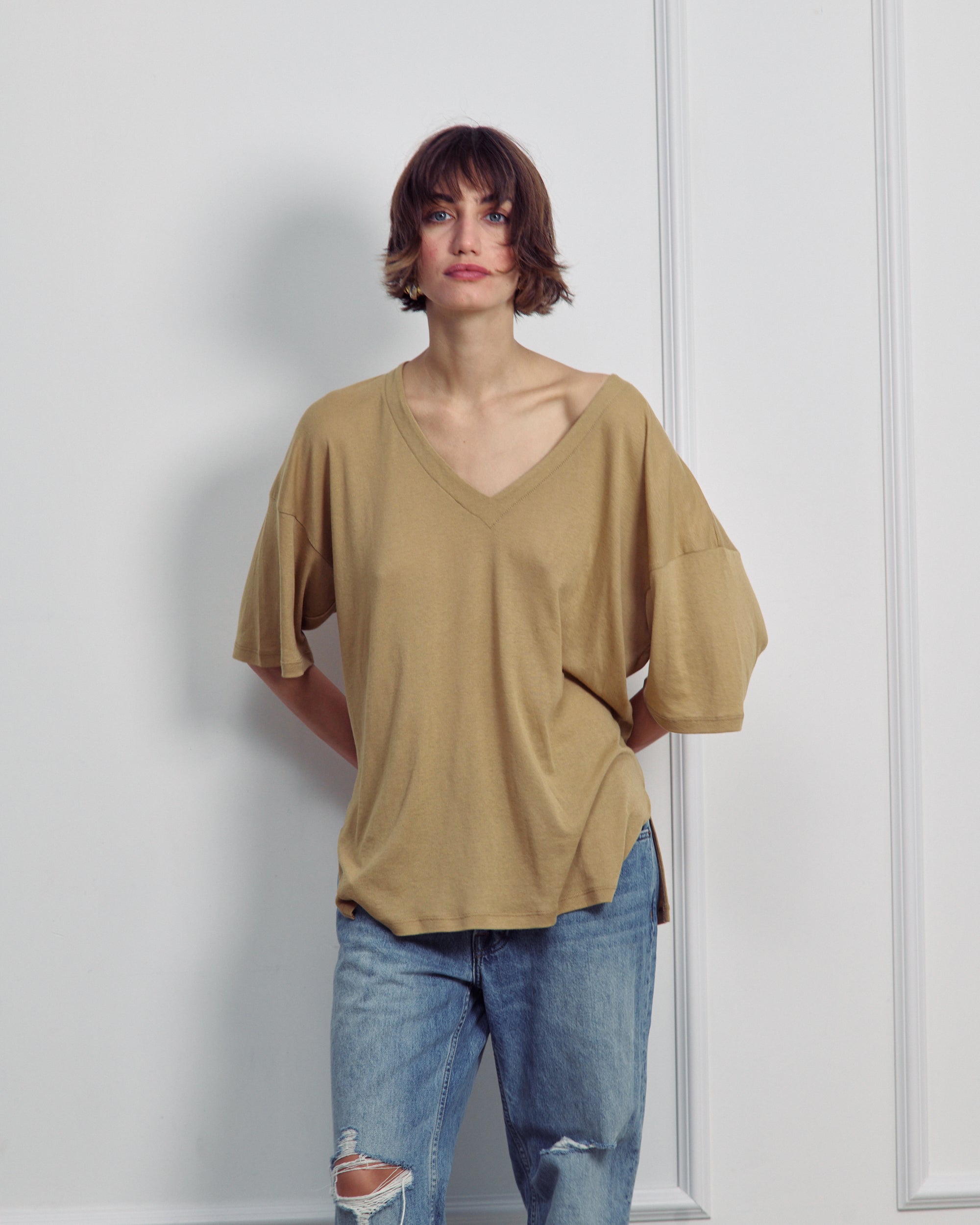 VIVIE BAMBOO V NECK