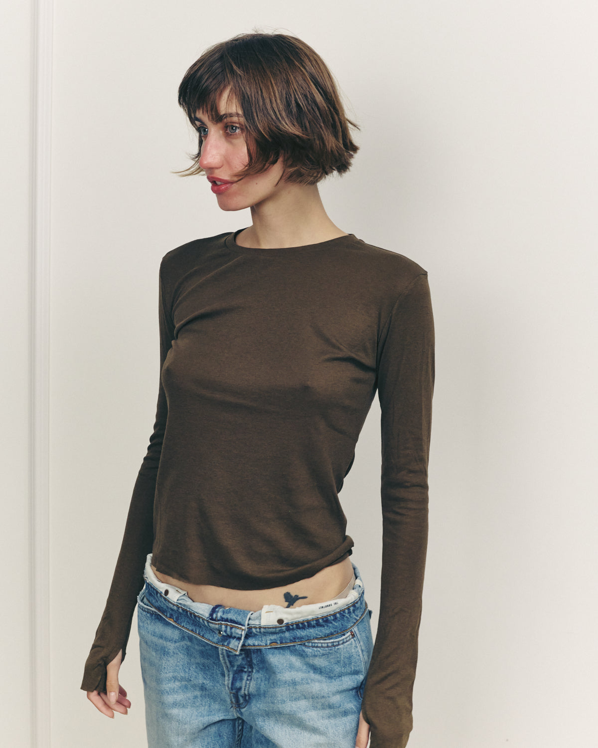 DANIELLA TEE SMOKY BROWN