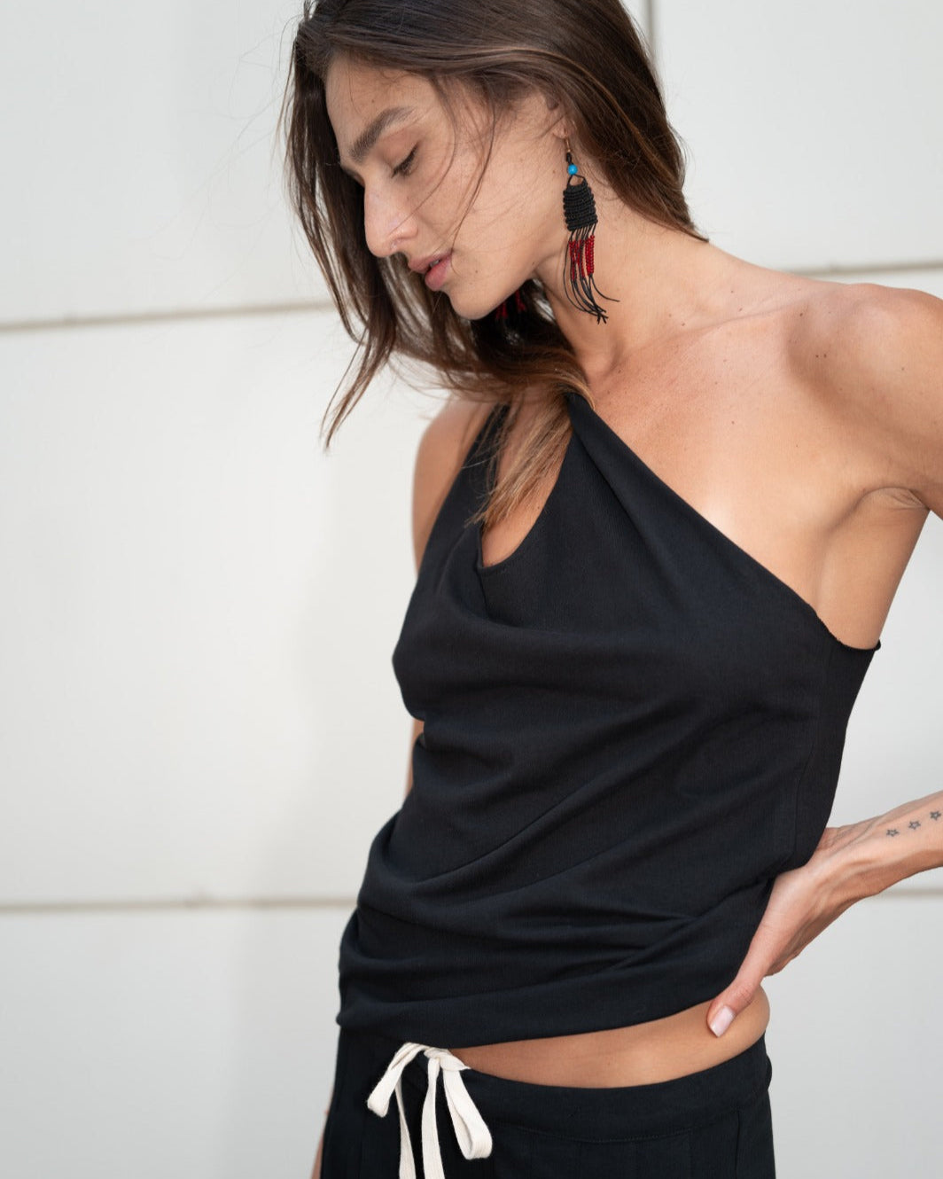 ELENORE EASY BLACK TANK