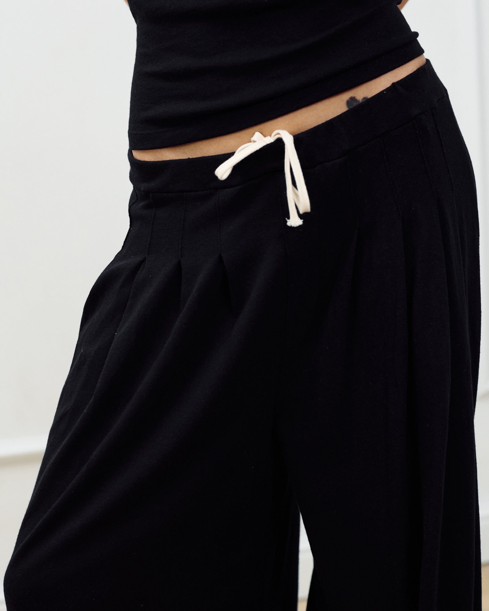 MATEO PANTS BLACK
