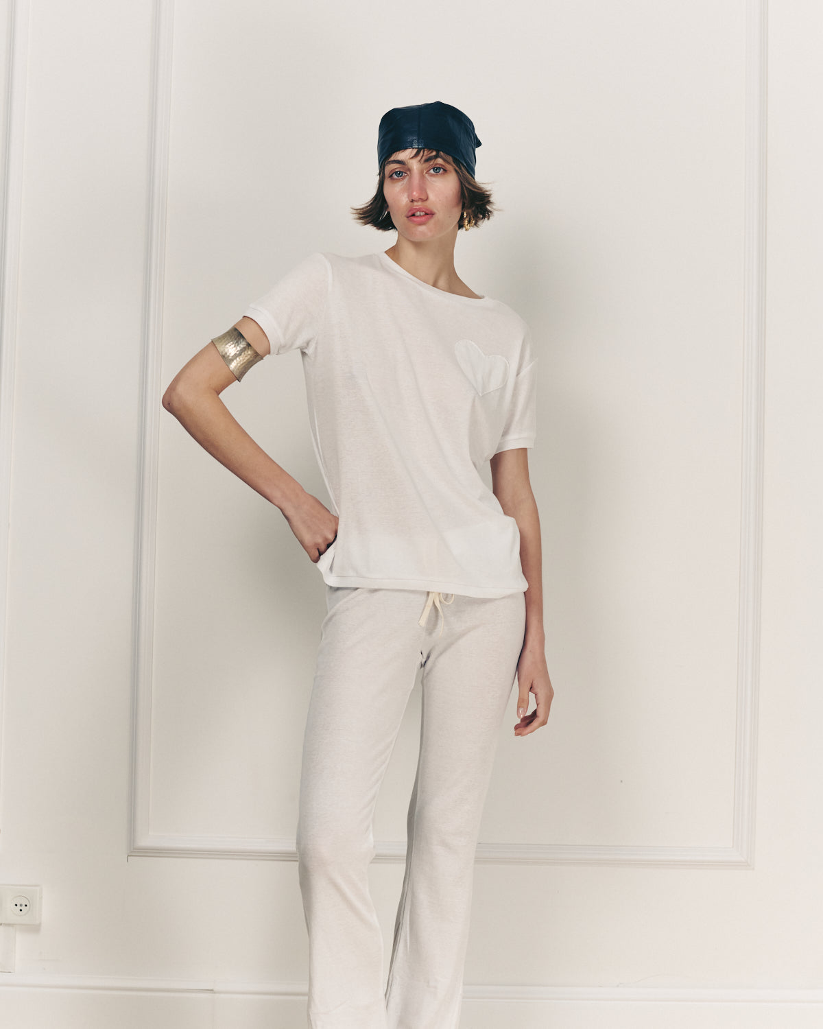 CHAMP WHITE HEART TEE