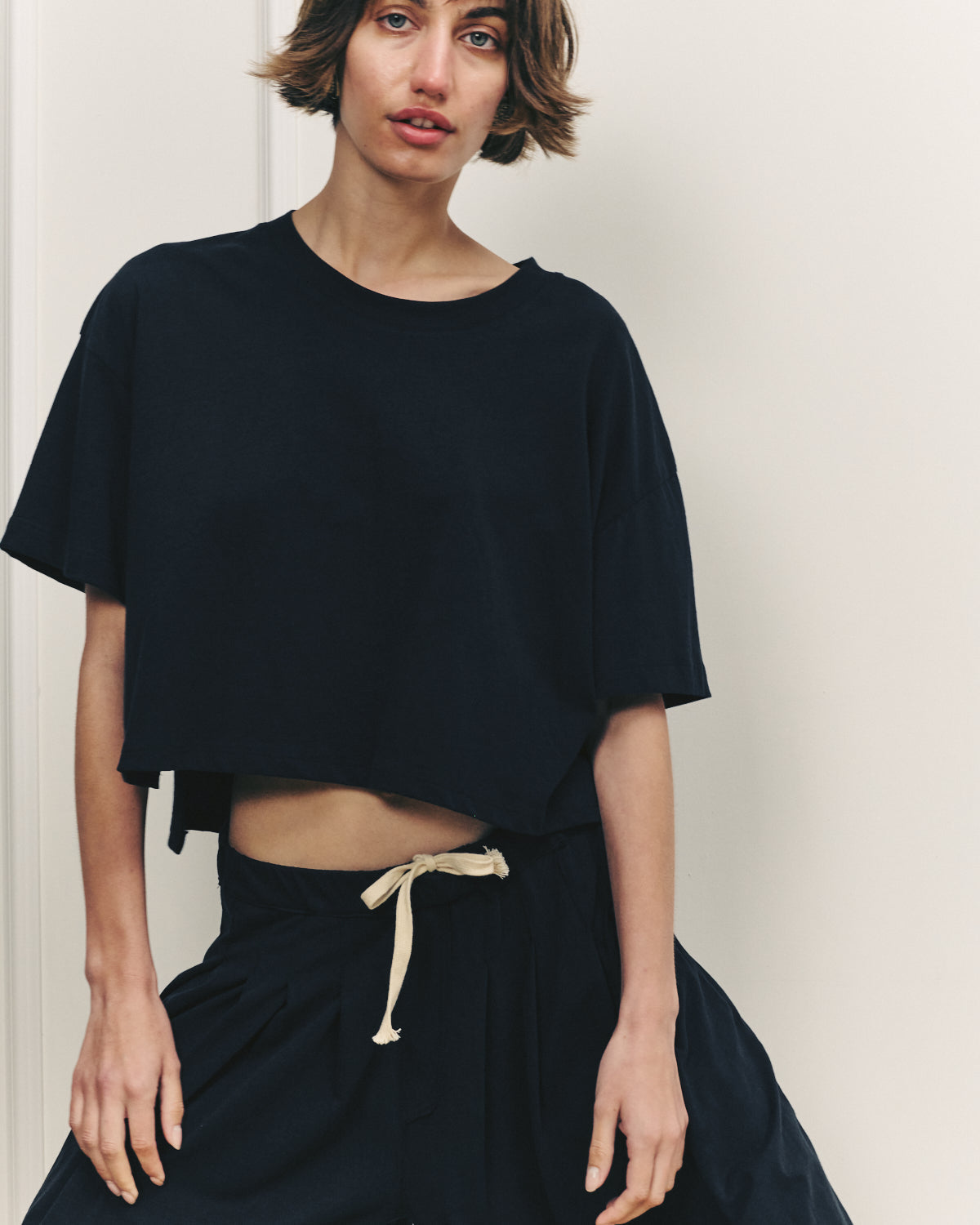 ESTER EASY BLACK CROP