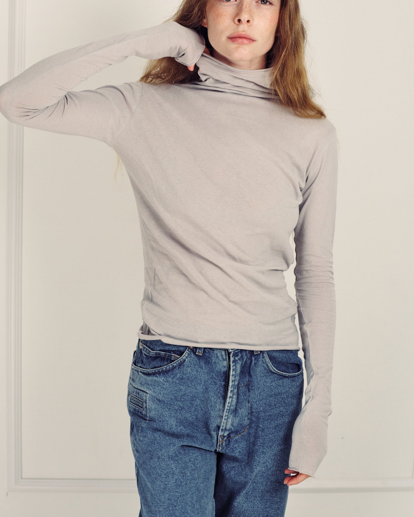 DENIS GREY TURTLENECK TOP