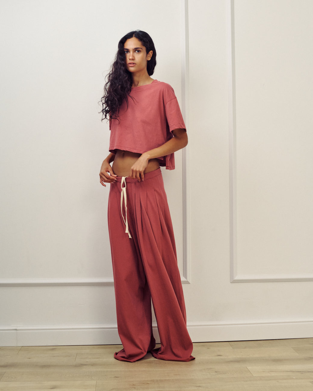 ESTER DESERT RED CROP