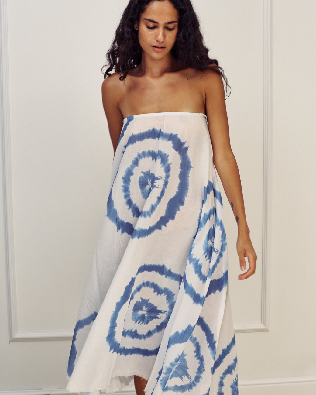 NONA TIE DYE WHITE WITH BLUE SKIRT