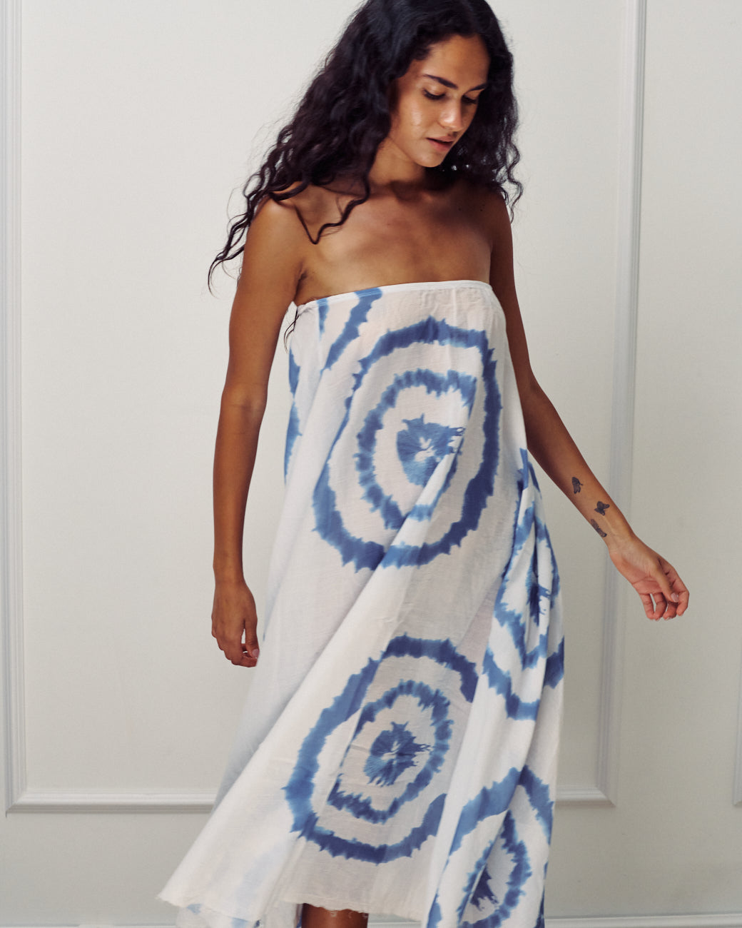 NONA TIE DYE WHITE WITH BLUE SKIRT