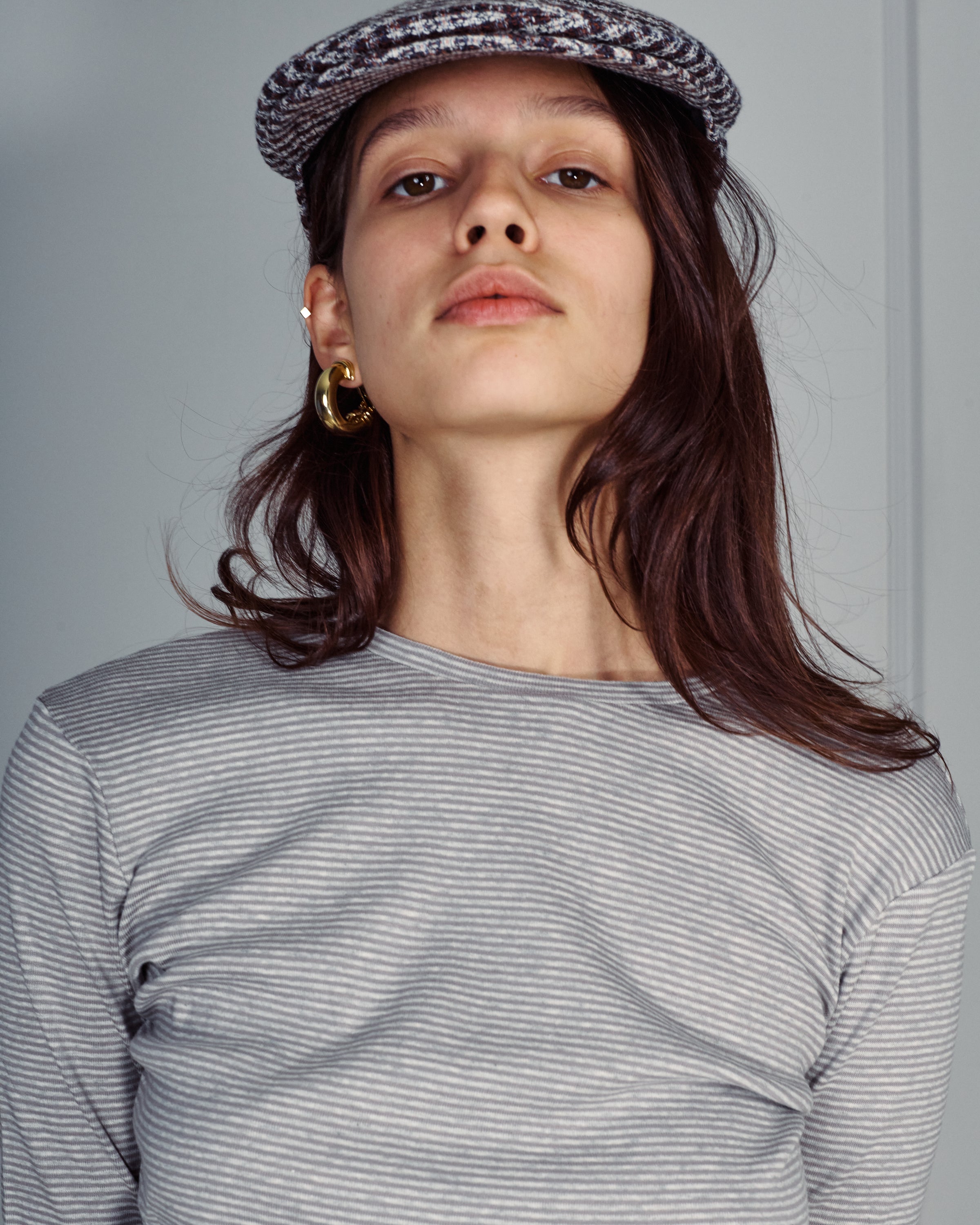 RICH GREY STRIPES TEE