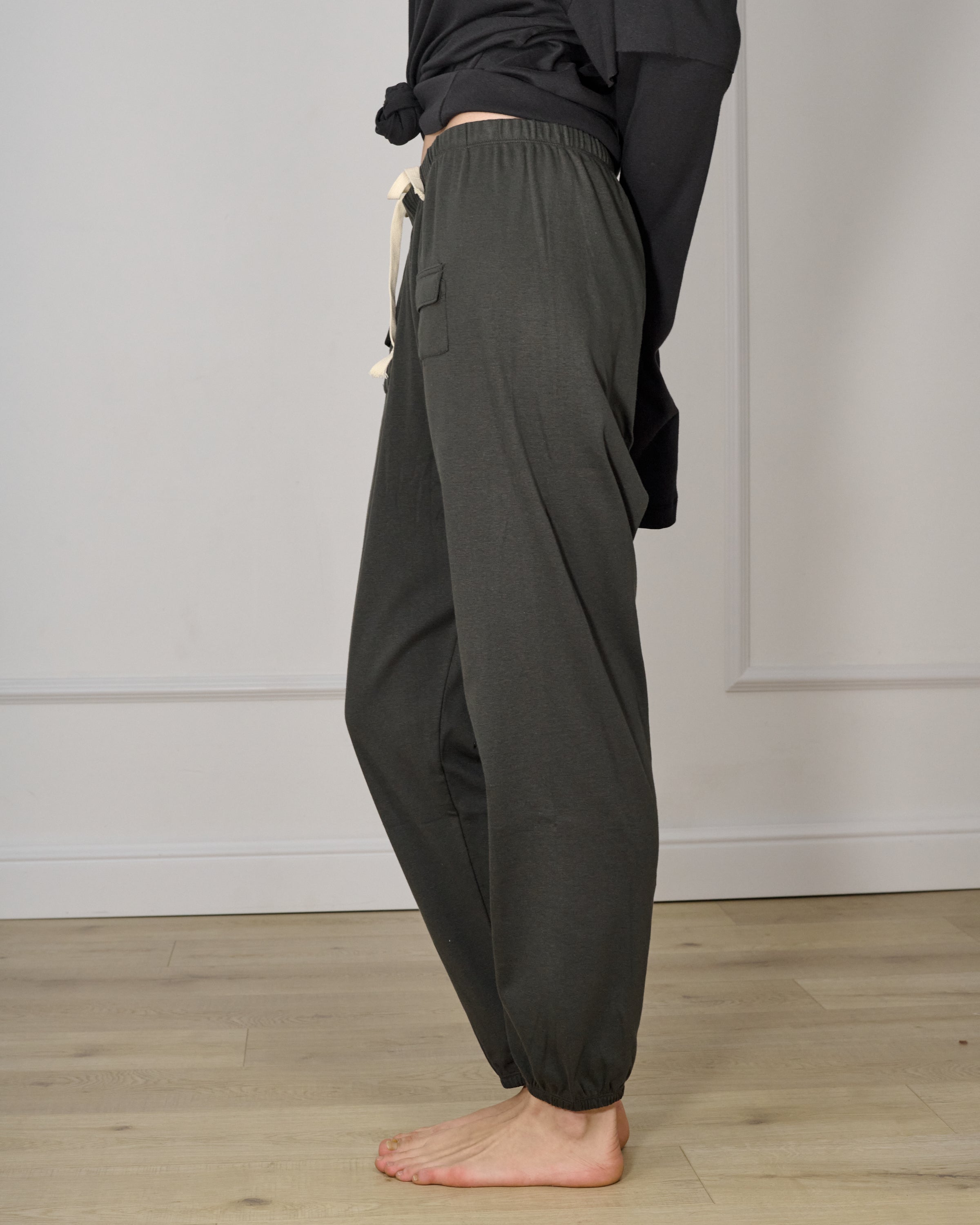 ALEX MONOCHROME GREY PENTS