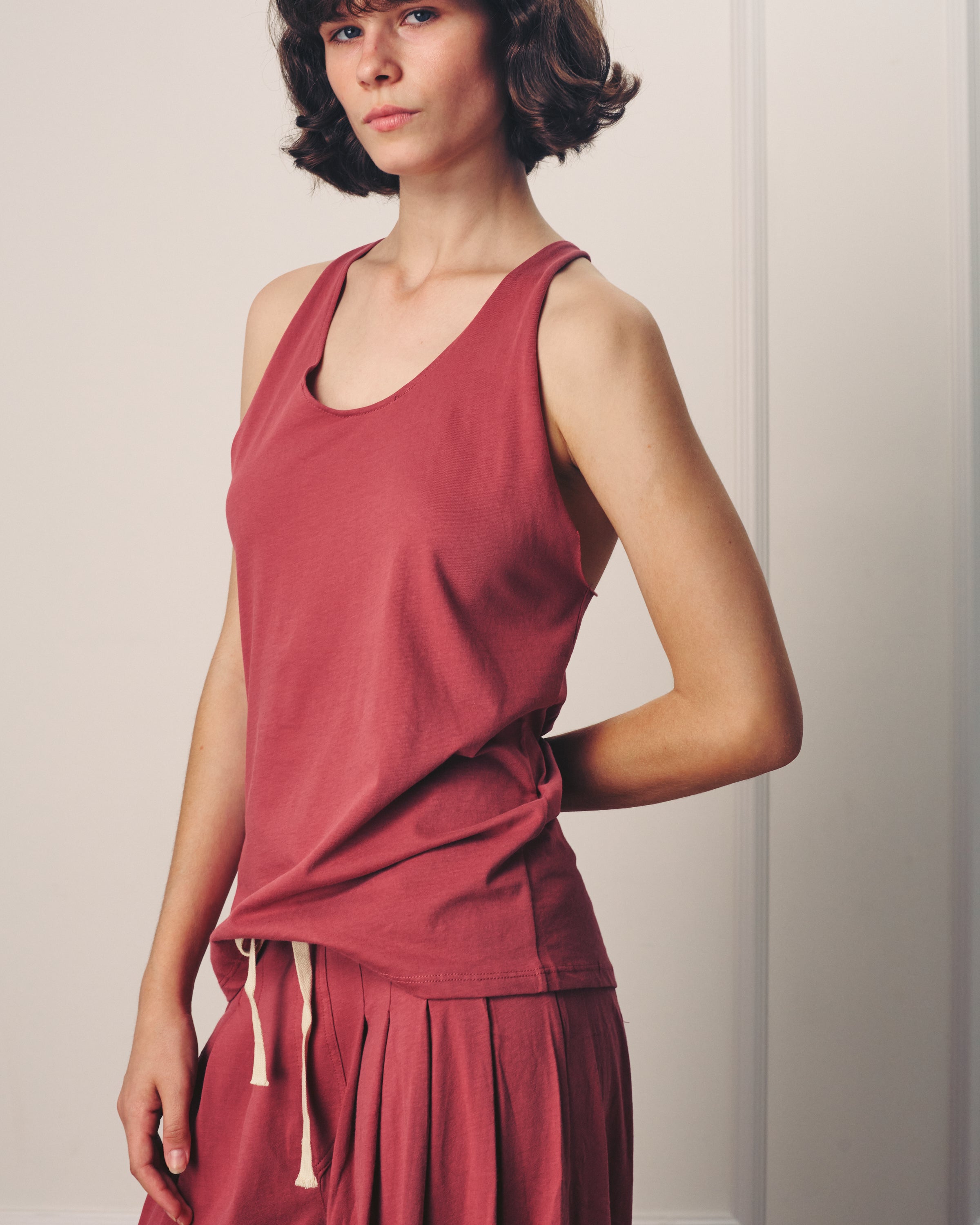ELENORE TANK DESERT RED