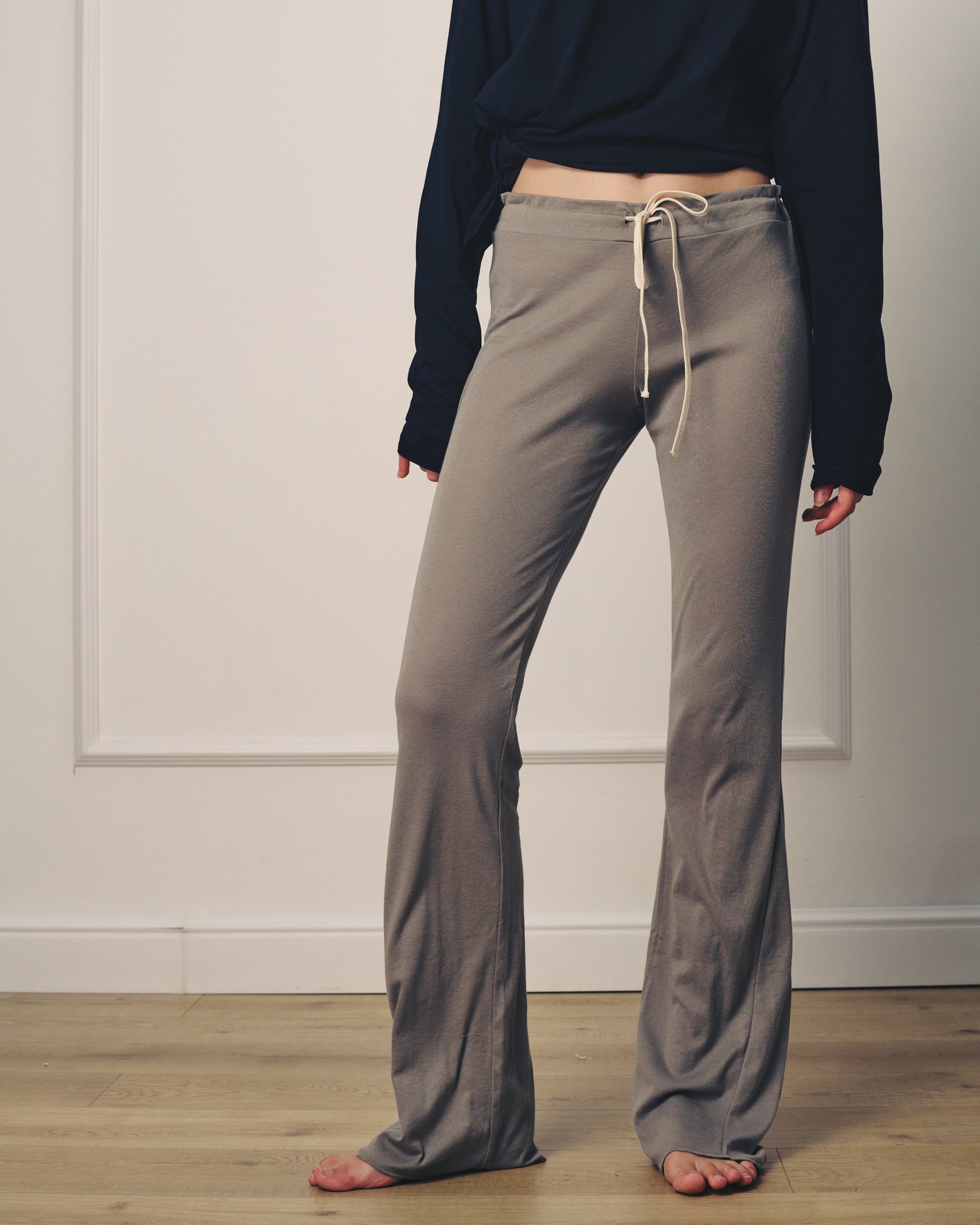 NINA CHELSEA GREY PANTS