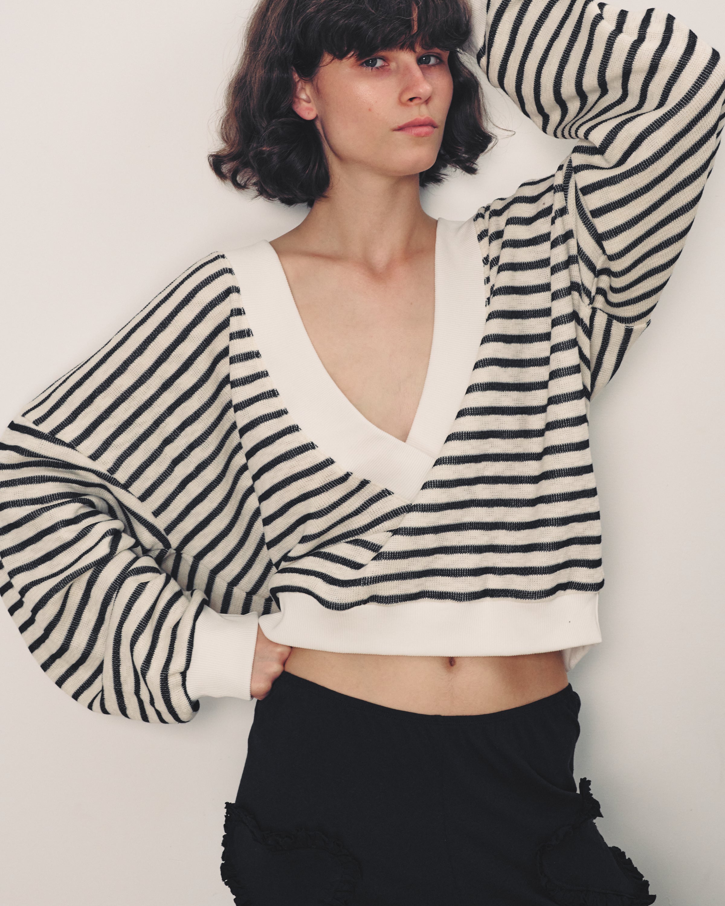 GUY BLACK SWEATSHIRT