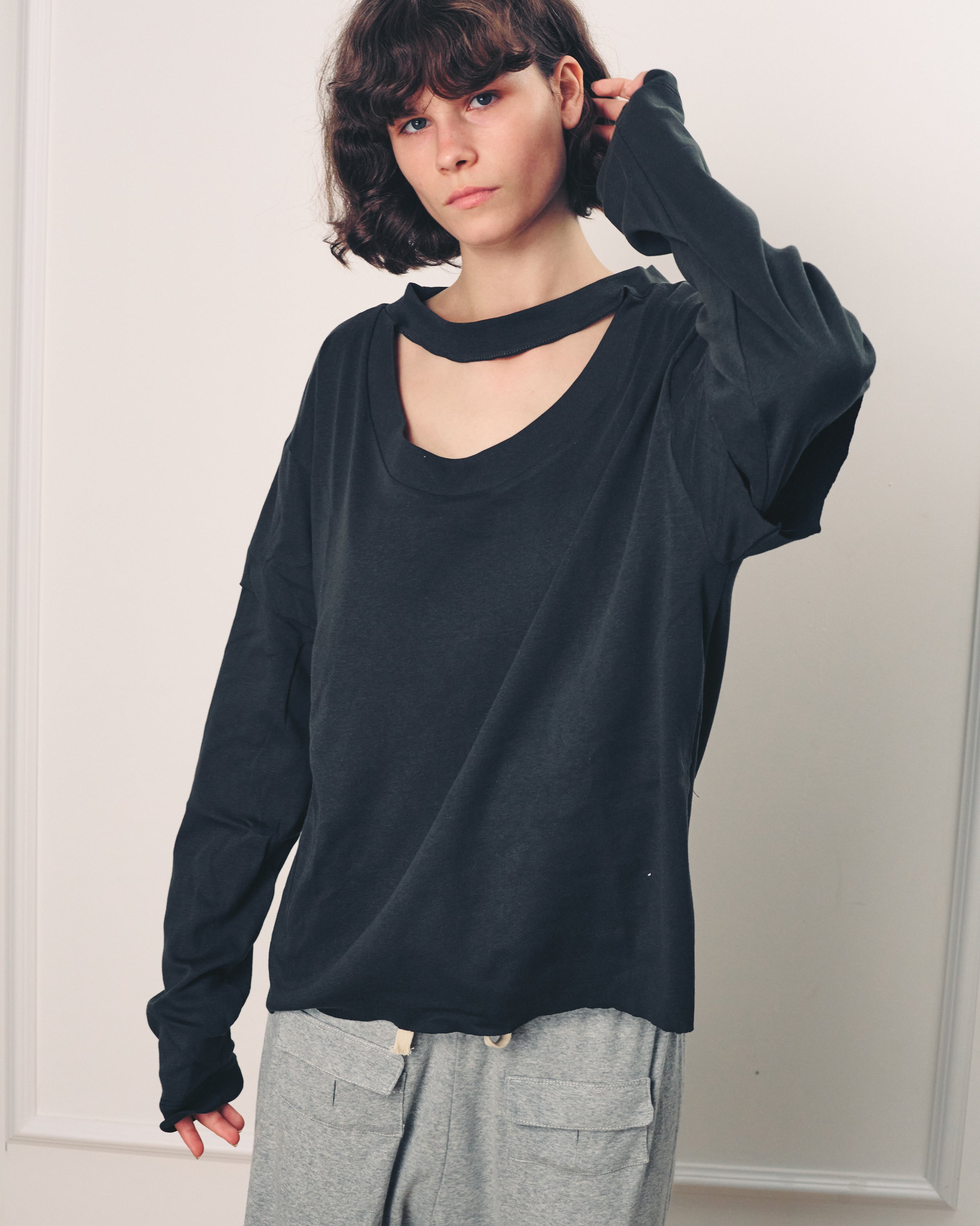 RICHEE TOP MONOCHROME GREY