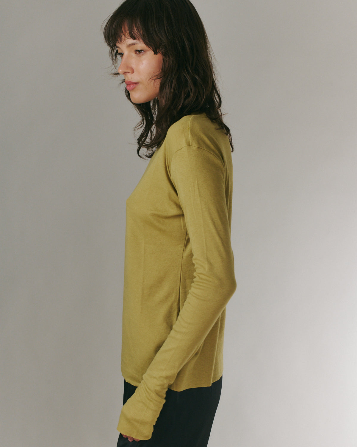 MILA TEE PALE OLIVE