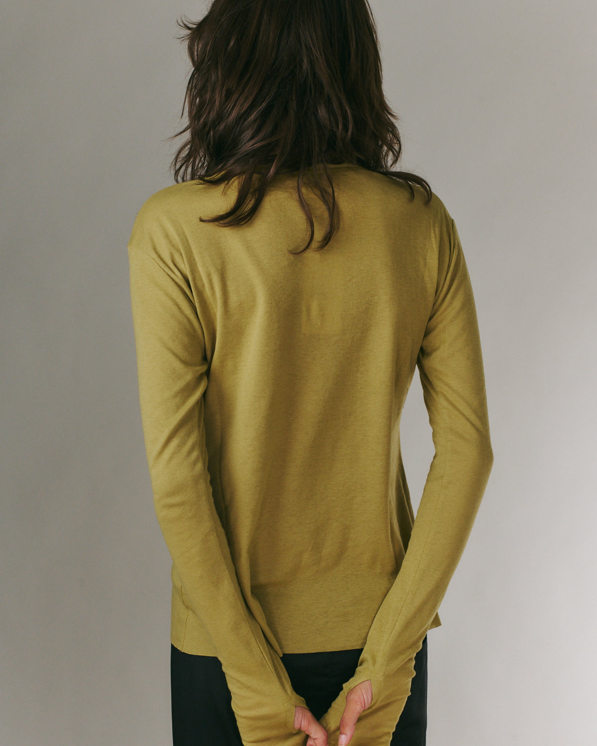MILA TEE PALE OLIVE