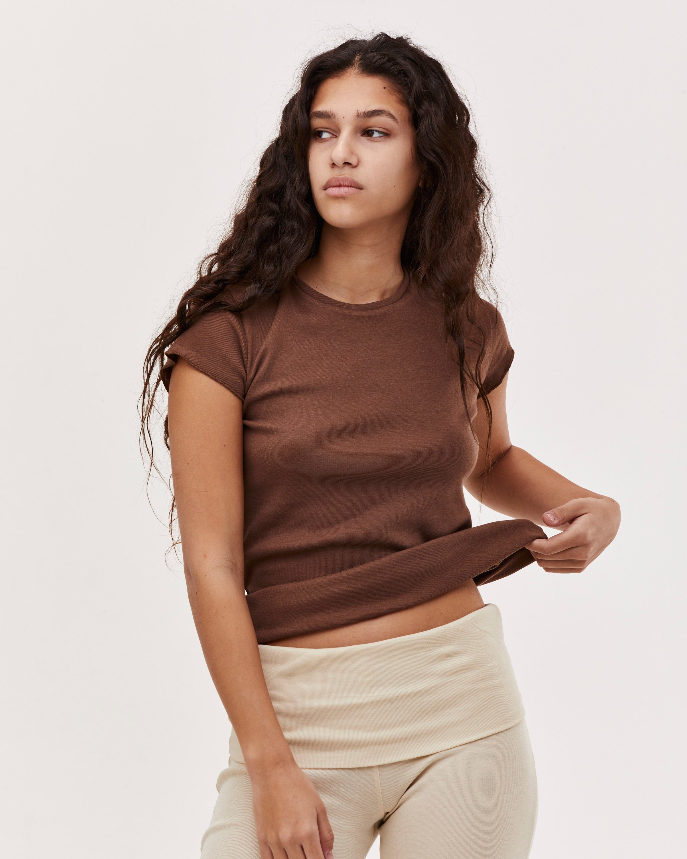 GILI TEE BROWN