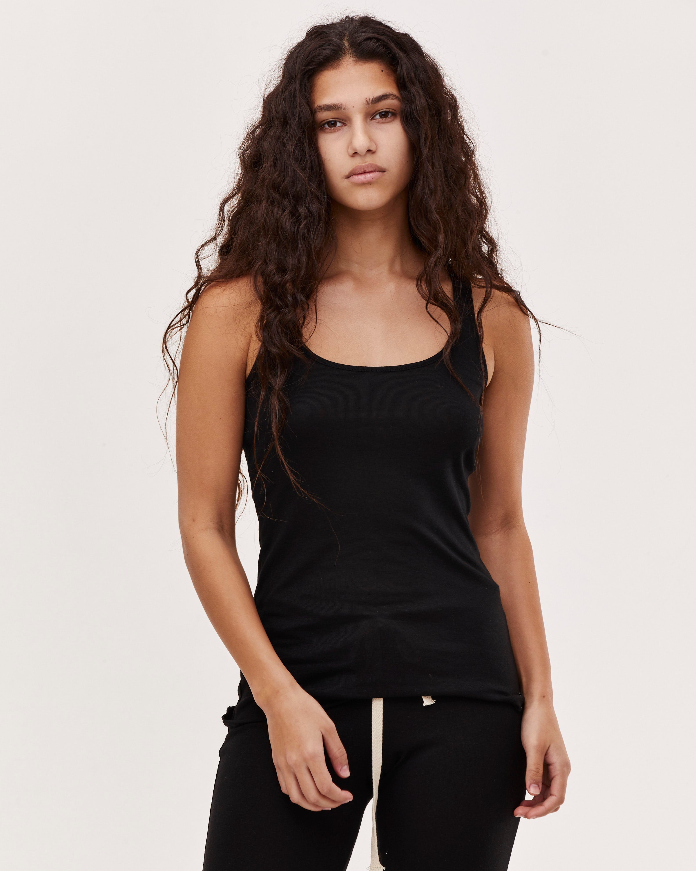 GEFEN TANK BLACK