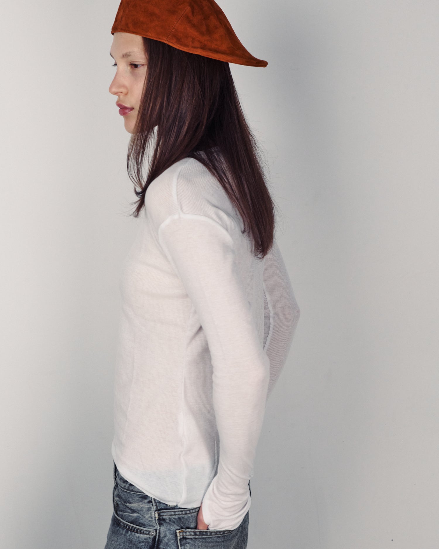 SHAKED WHITE RIB TEE