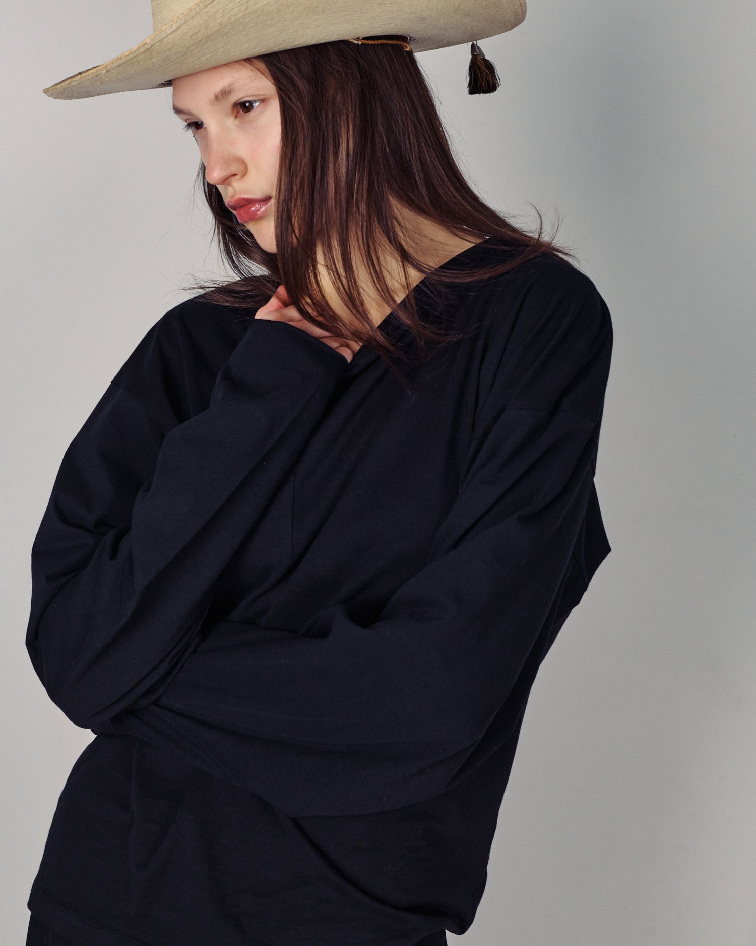 ALICE BLACK LONG SLEEVES