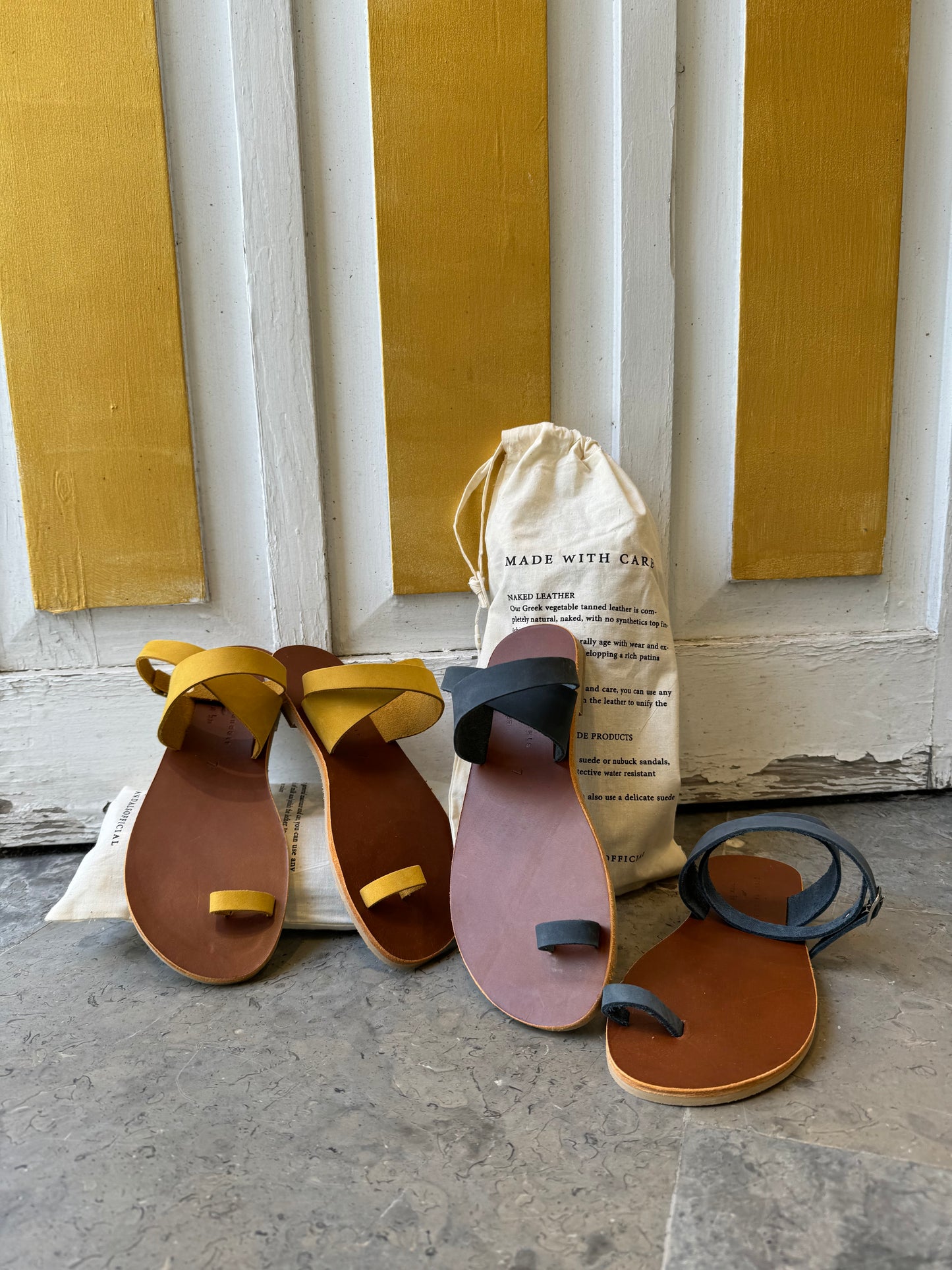 DE BASE x GREEK SANDALS  MUSTARD