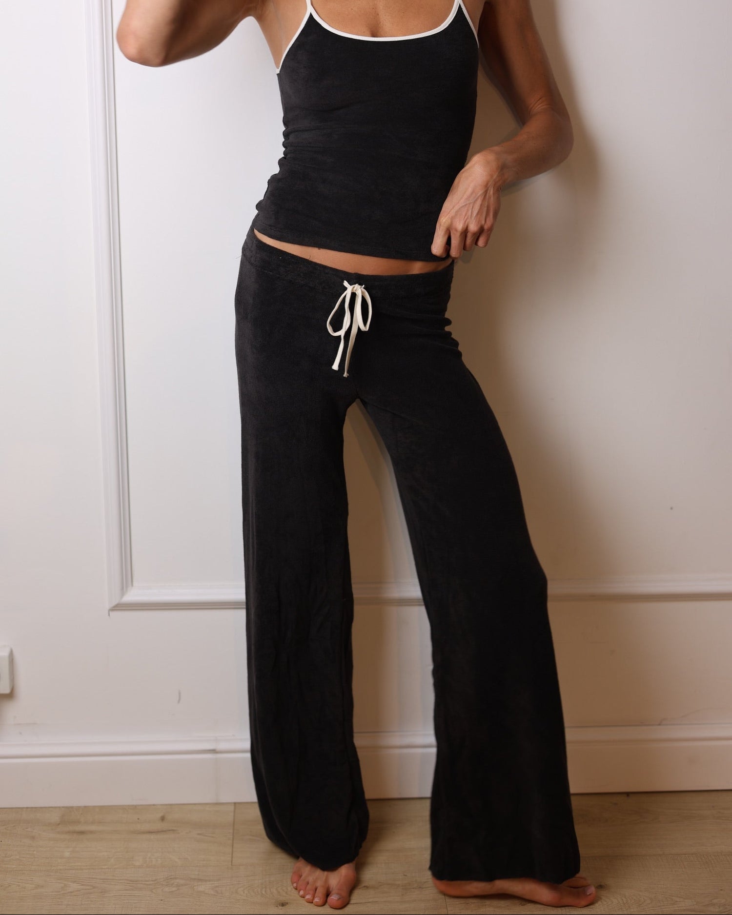 LEA PANTS EASY BLACK