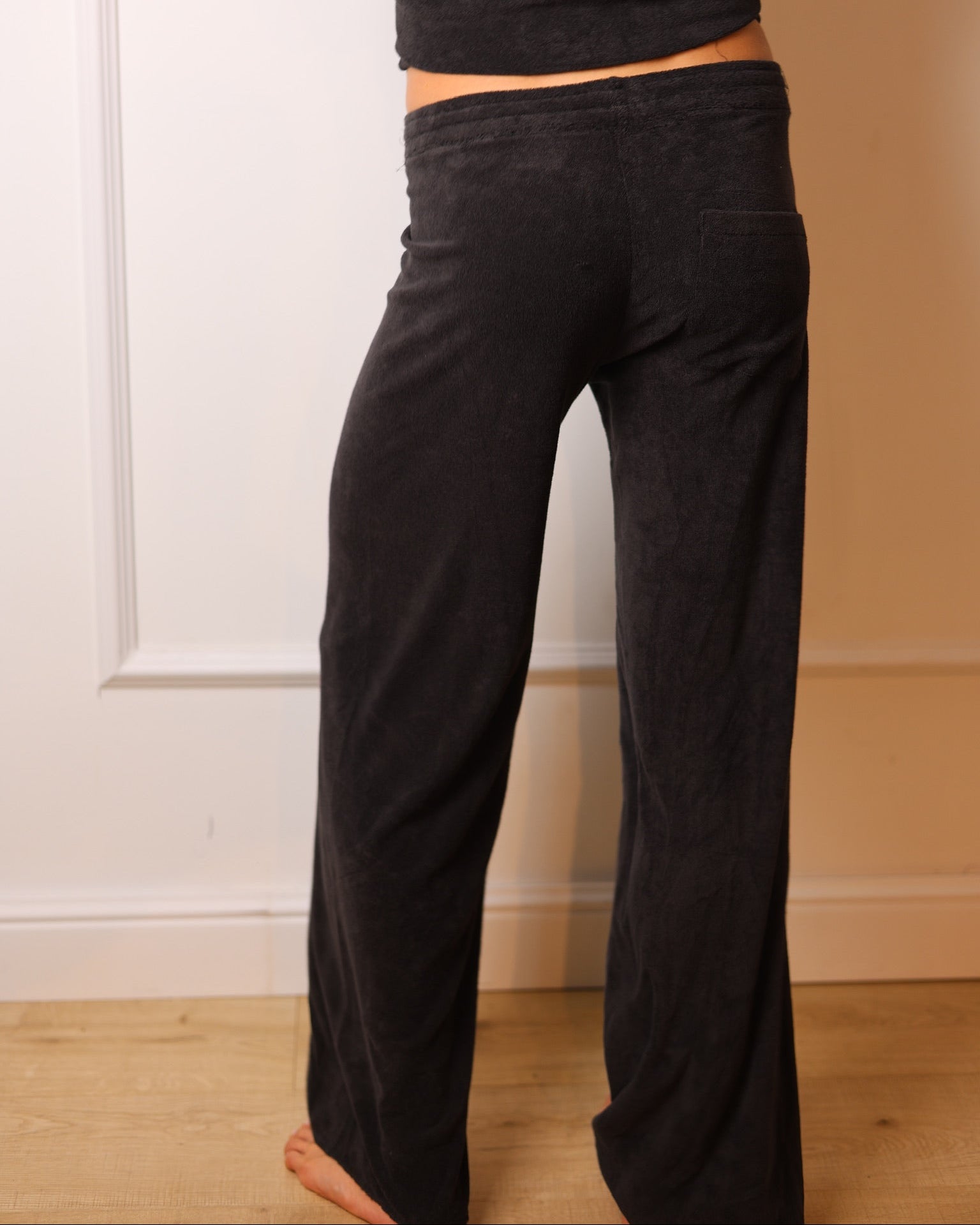 LEA PANTS EASY BLACK