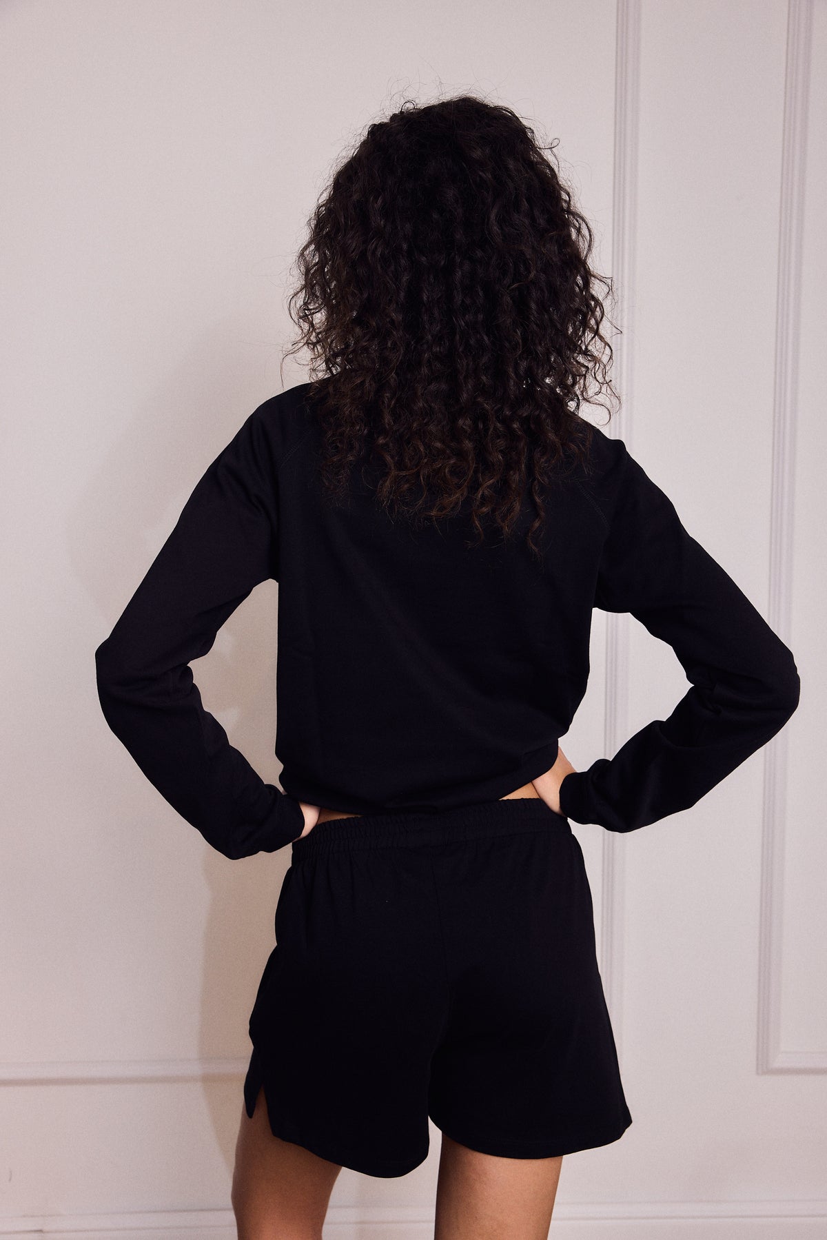 LEO SHORT BLACK