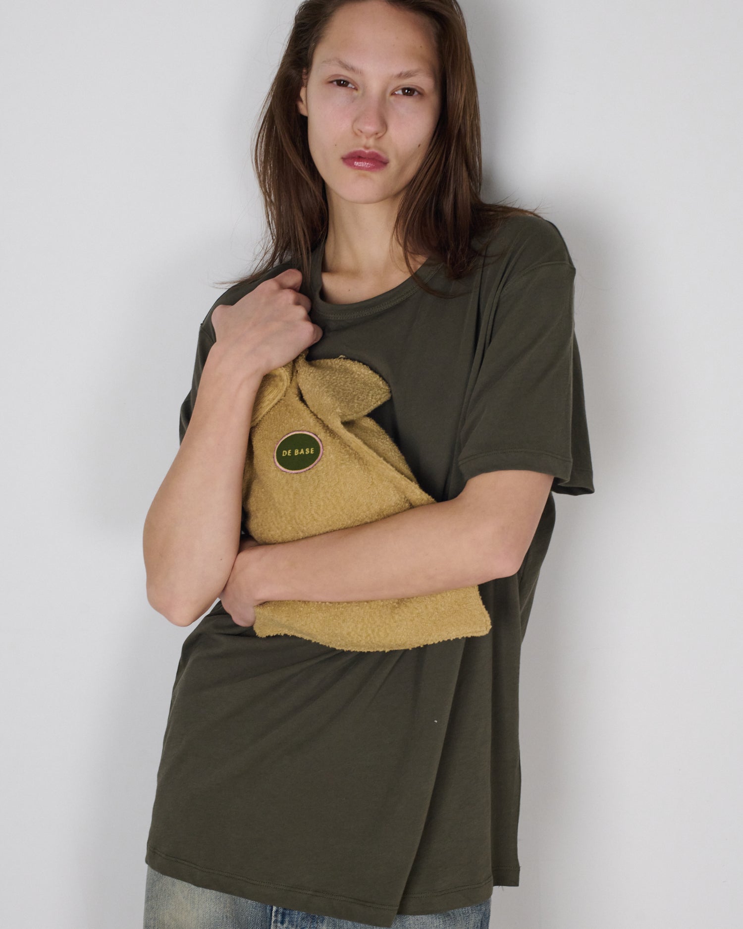 BEN UNISEX TEE OLIVE