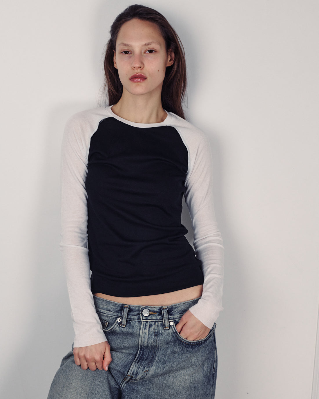 LIONA BLACK &amp; WHITE TEE