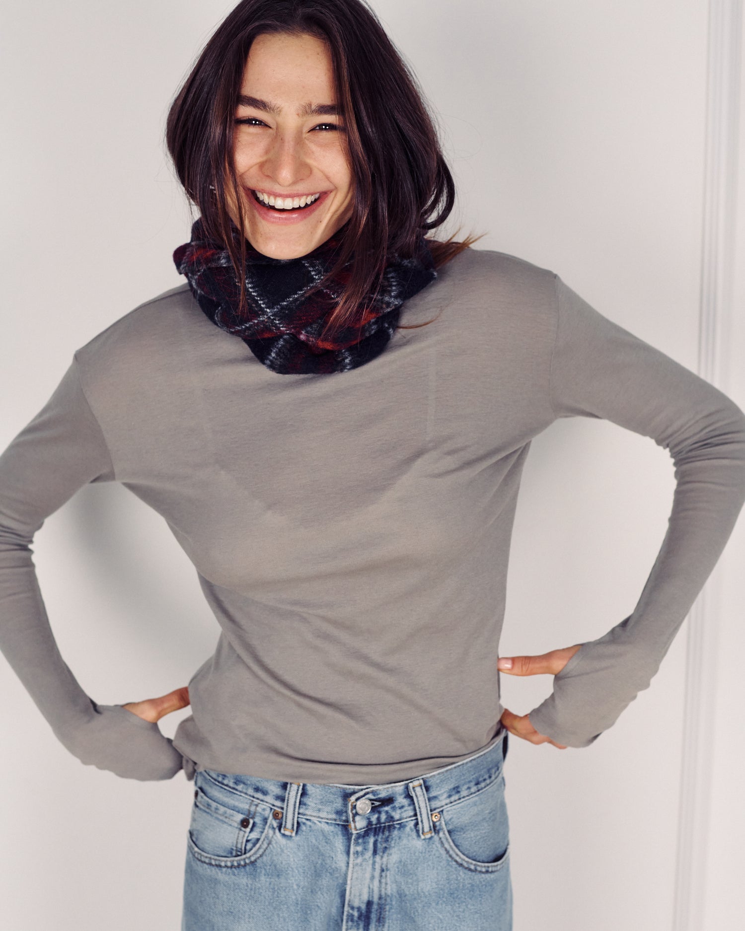 MILA CHELSEA GREY TEE