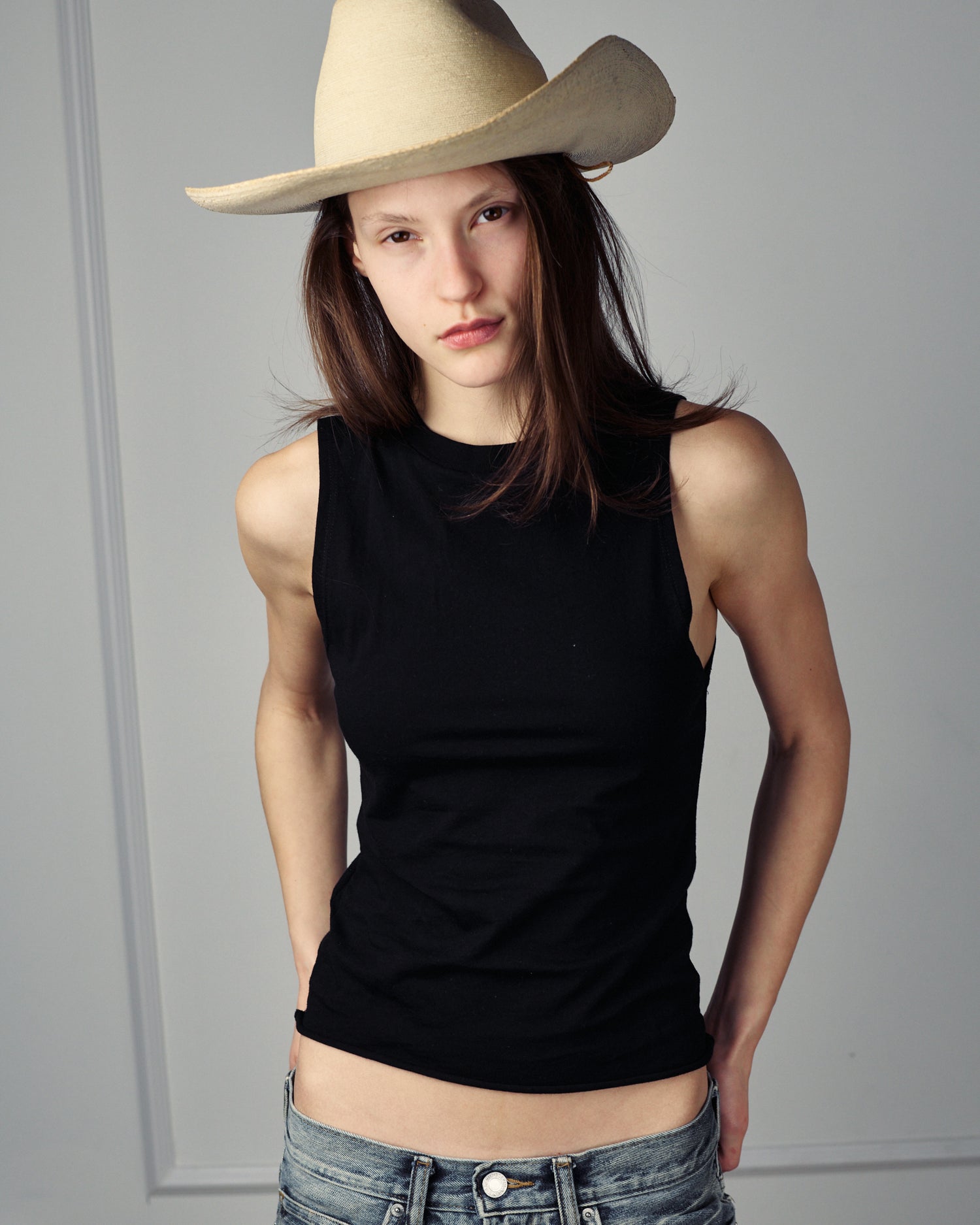 NATI TANK TOP BLACK
