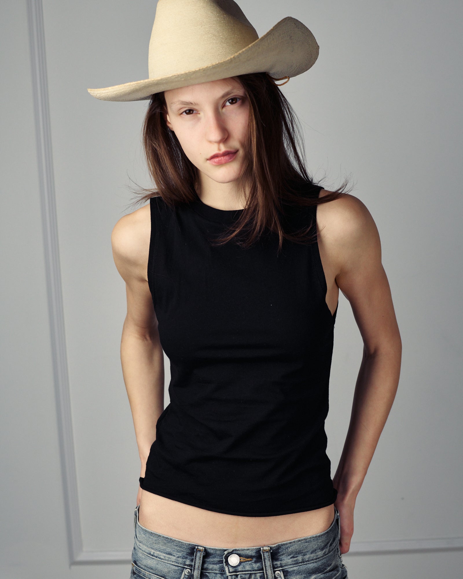 NATI TANK TOP BLACK