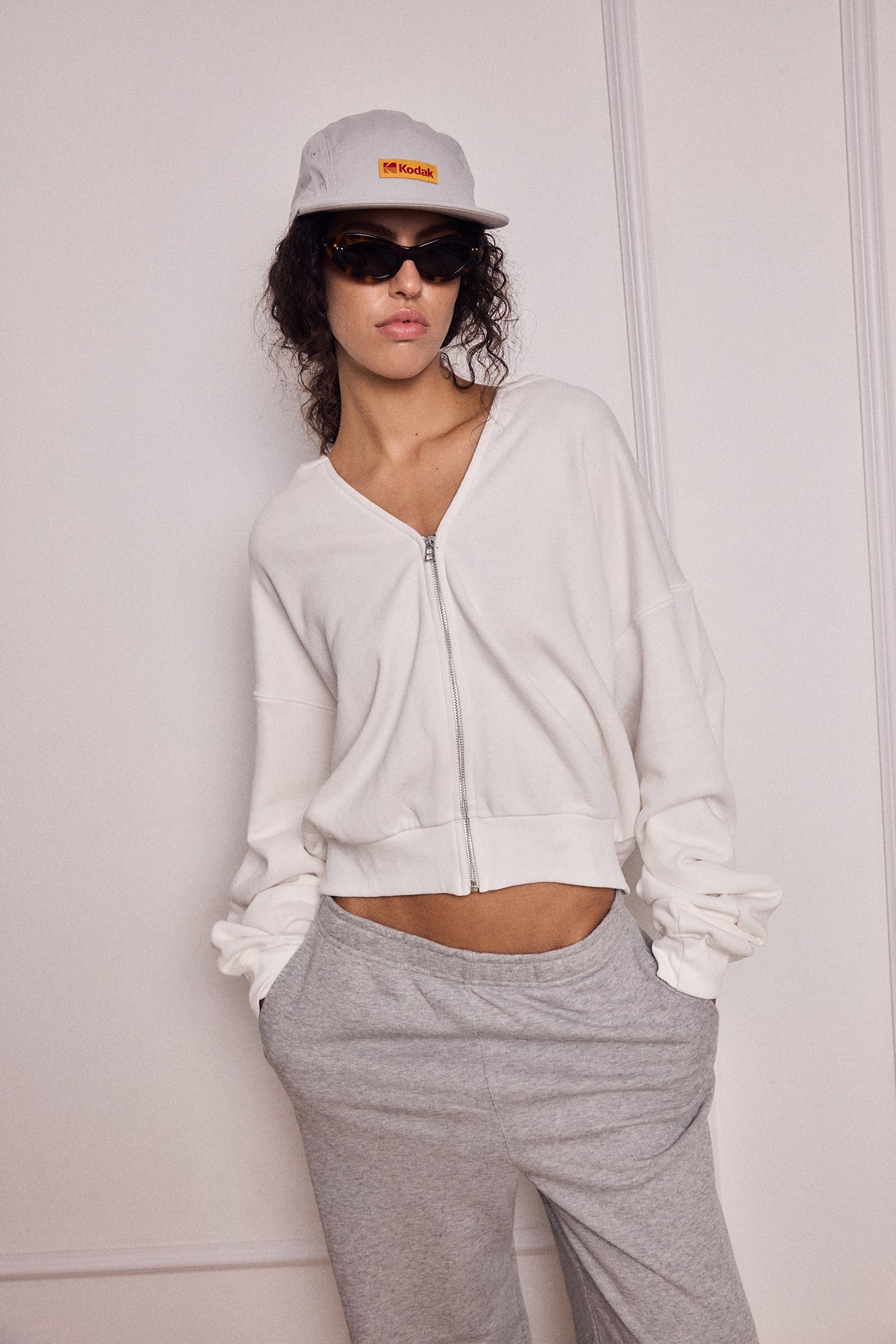 MIKEY ZIP HOODIE WHITE