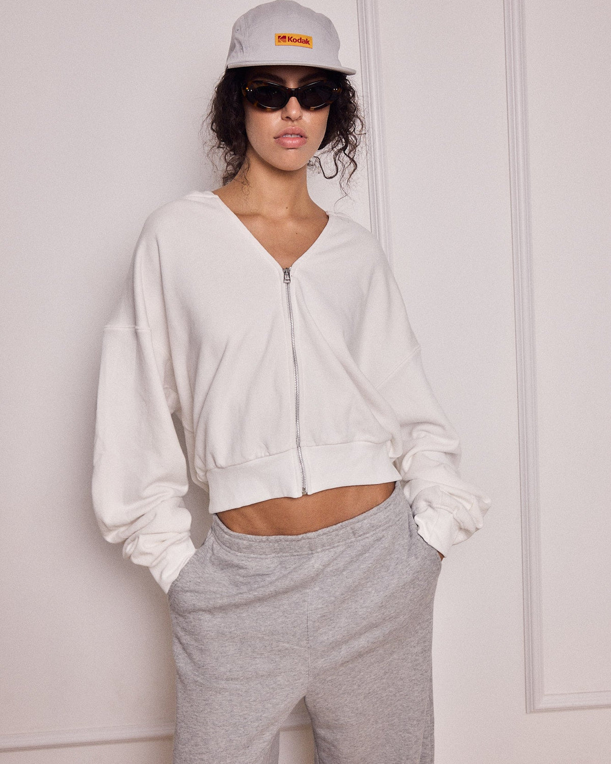 MIKEY ZIP HOODIE WHITE