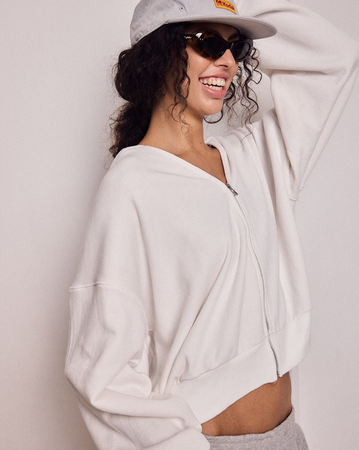 MIKEY ZIP HOODIE WHITE